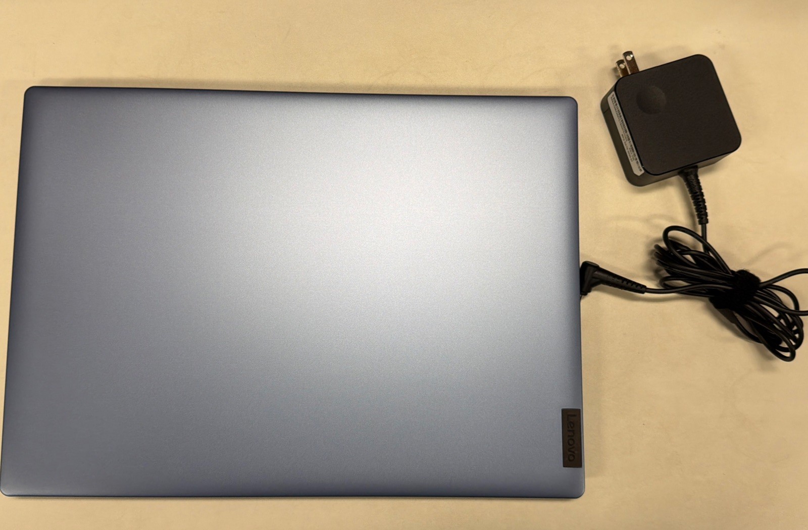 Lenovo IdeaPad 1 14IGL05 14 inch (128GB, Intel Pentium, 1.10GHz, 4GB)