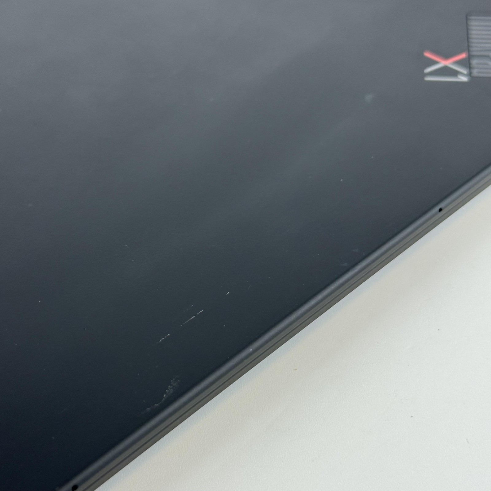 Lenovo ThinkPad X1 Carbon Gen 8 14 2K i7-10610U 1.80GHz 16GB 512GB SSD Good