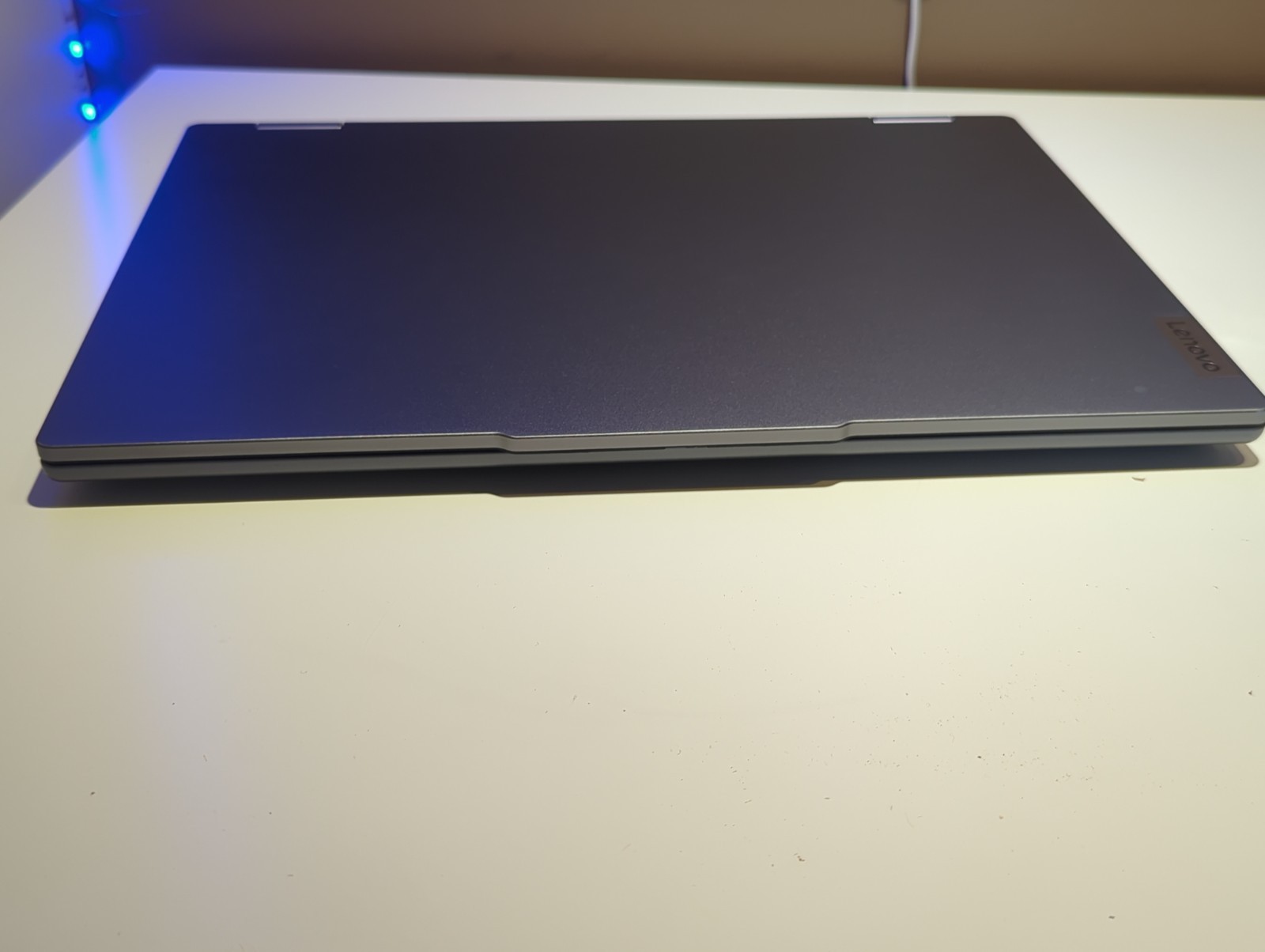 Lenovo IdeaPad 5 2-in-1 16IRU9 16″ Core 5 120U 1.4GHz 16GB RAM 512GB SSD
