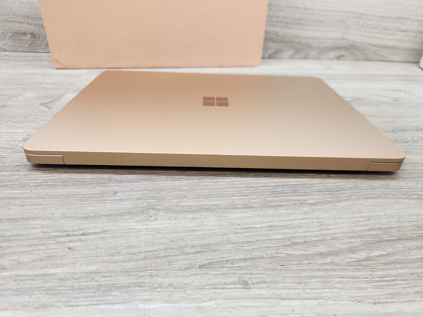 Microsoft Surface Laptop 7 13″ Snapdragon X Plus 16GB 512GB SSD (Read)