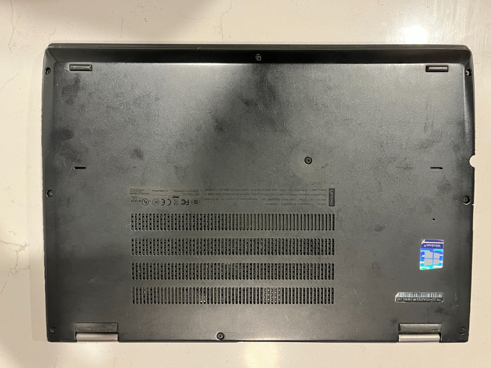 WORKING Lenovo ThinkPad X380 Yoga 13.3″ i5-8250U 128GB SSD 8GB DDR4 Black laptop
