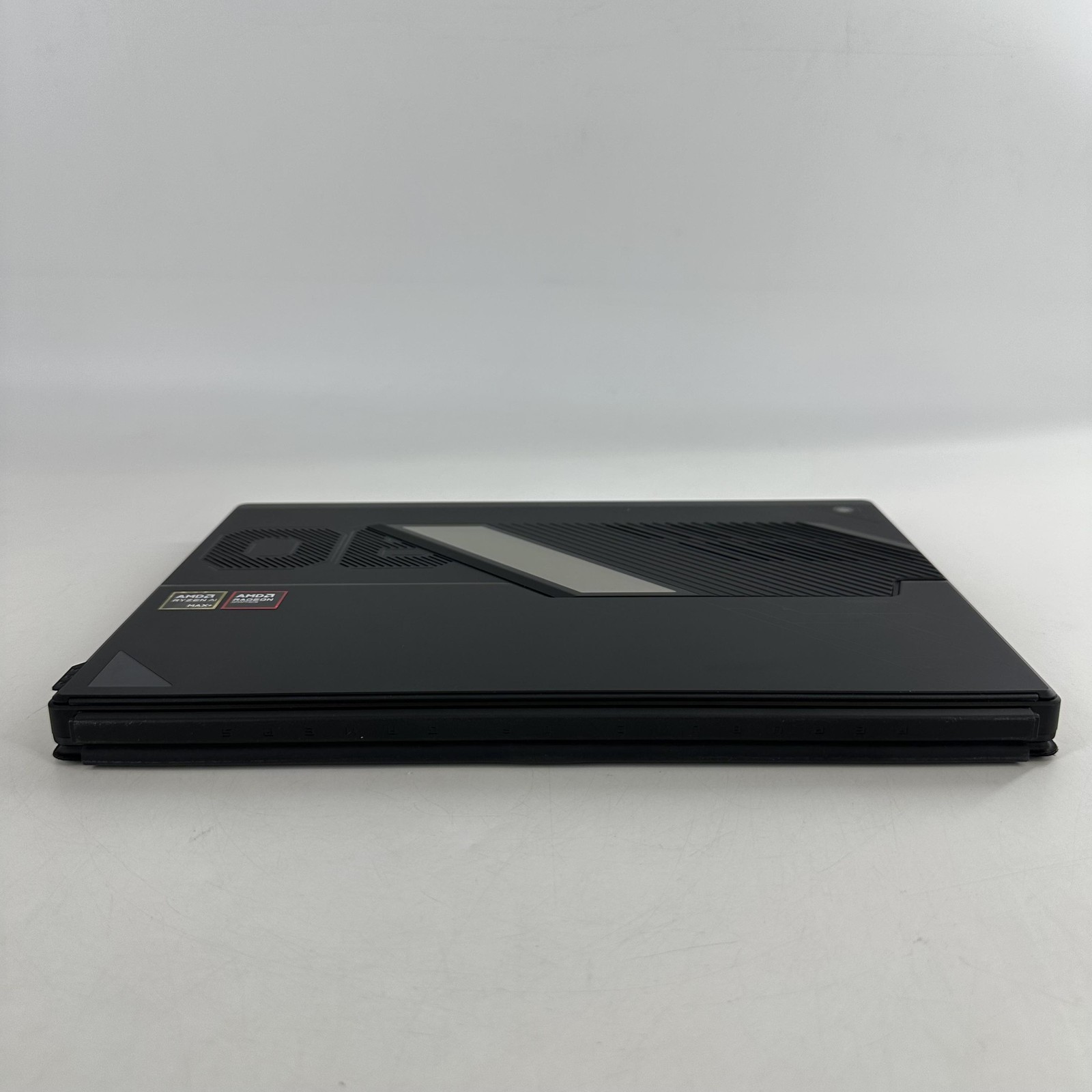 Asus ROG Flow Z13 GZ302 13 180Hz QHD+ TOUCH 3.GHz RYZEN AI MAX+ 395 32GB 1TB SSD