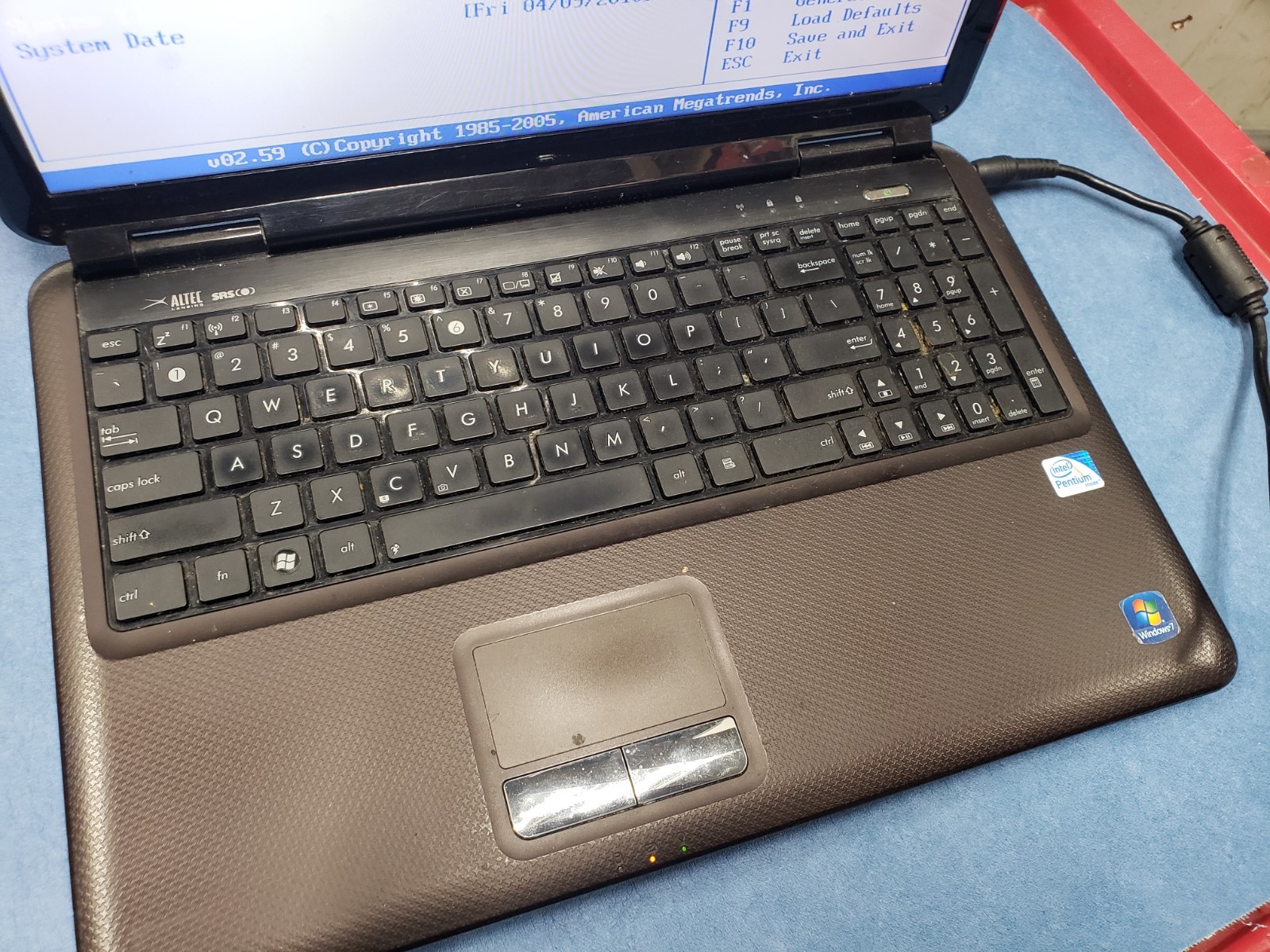 Asus K501 laptop intel pentium t4500 cpu 2.30ghz 4gb ram for parts as is