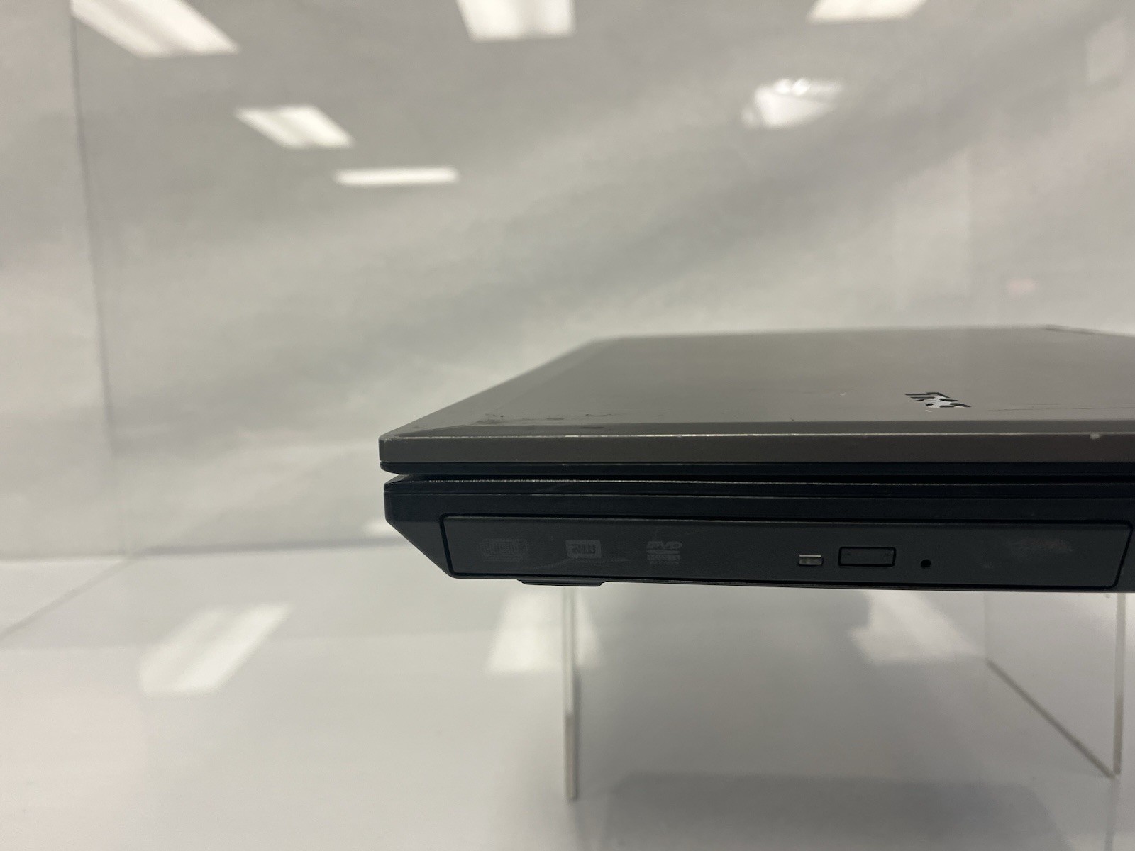 Dell Latitude E5410 i5 M 520 2.40GHz 4GB RAM 160GB HDD NO OS #3