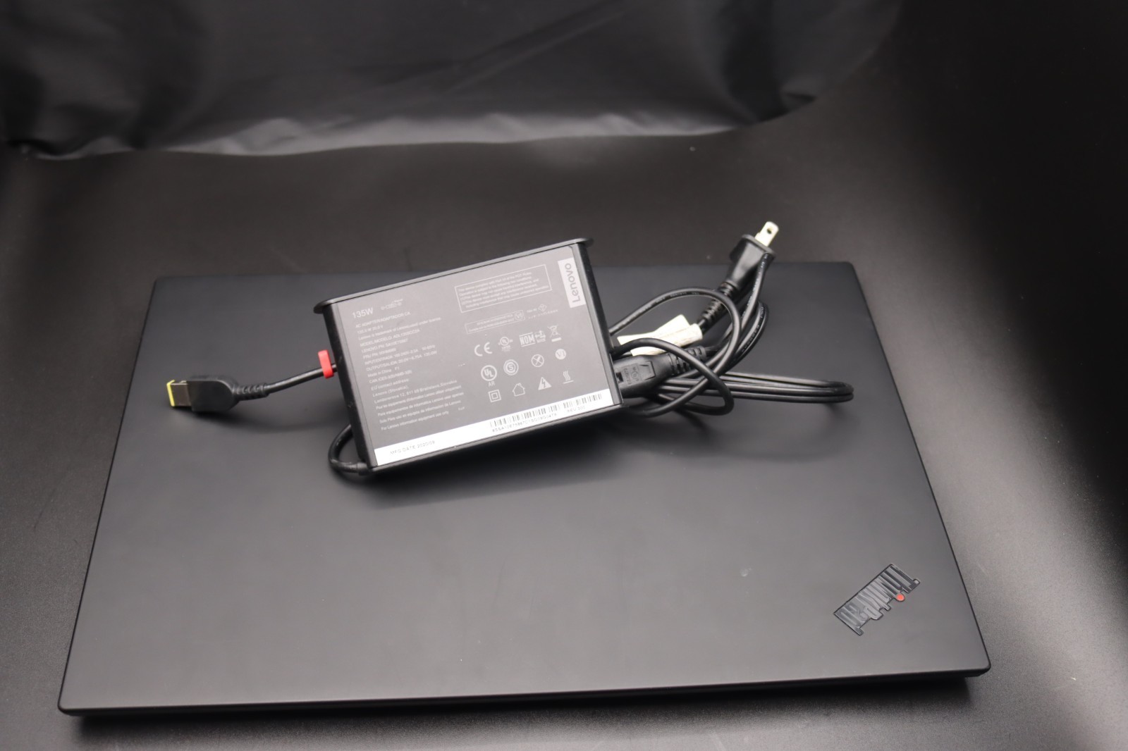 Lenovo ThinkPad P1 Gen 3 i7-10750H 32GB RAM 512GB SSD NVIDIA Quadro T1000
