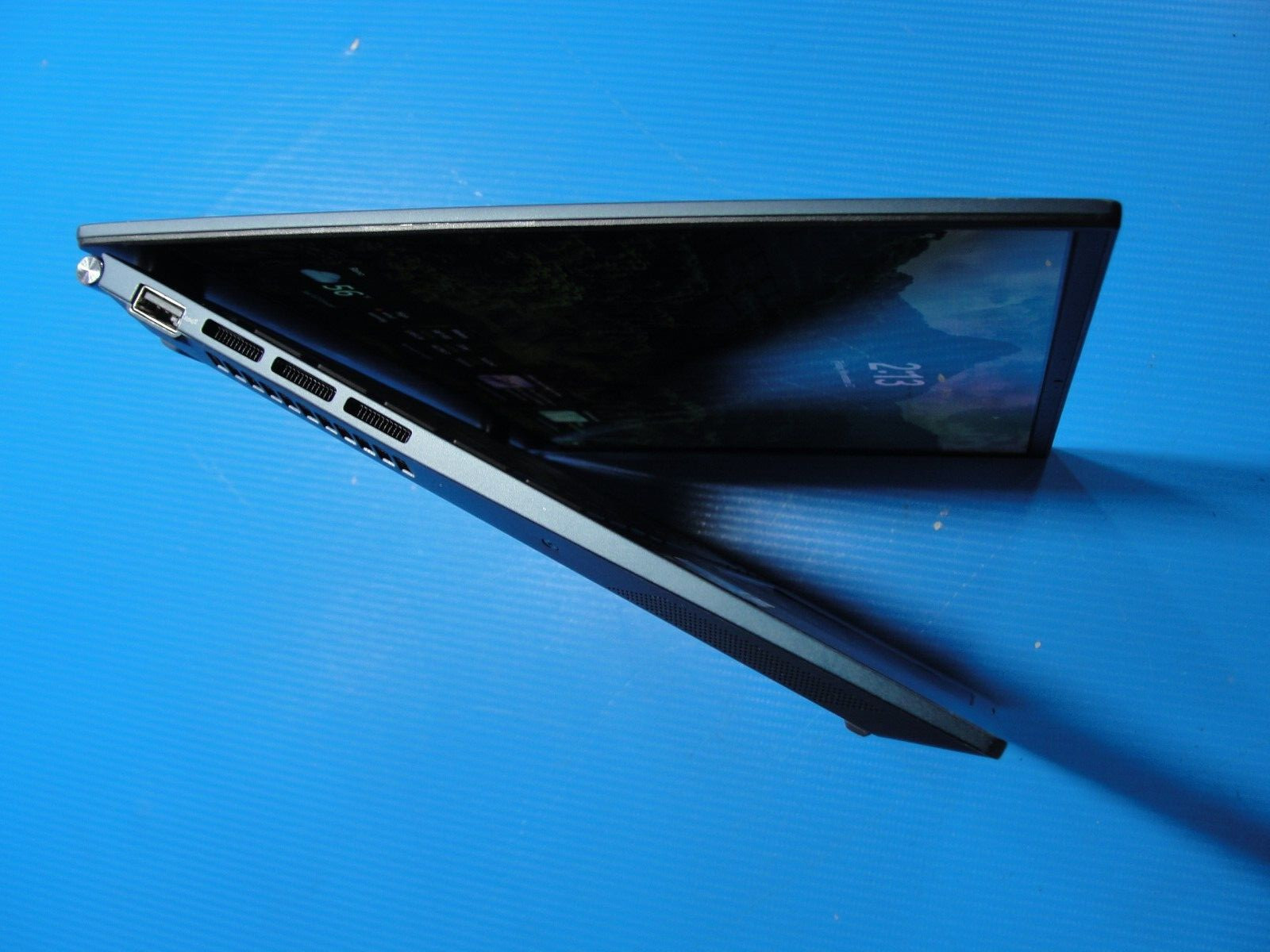 ASUS ZenBook Q4097 14”HD Core i5-1240P 1.7GHz 8GB 256GB SSD Original Charger