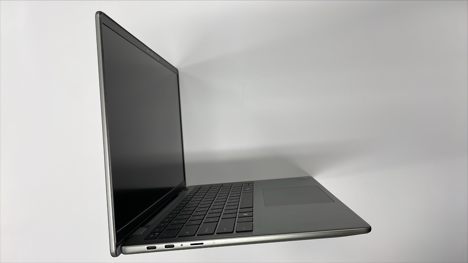 Dell 7455 CO-Pilot+ 14″ Snapdragon Elite 12 Core 32GB 1TB Qualcomm Adreno No OS