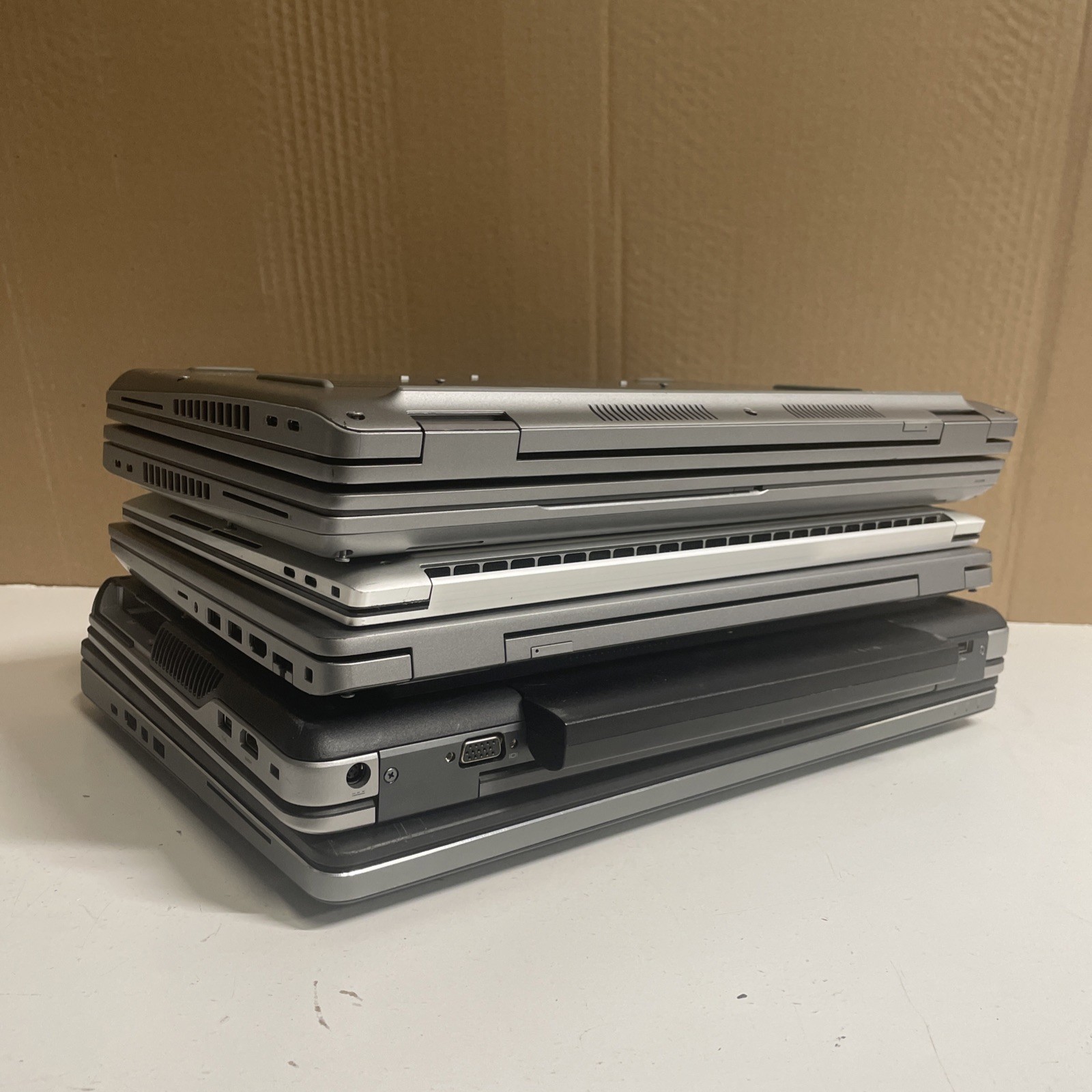 Dell | 3x 5521 i7-11850 | 7510 i7 | XPS 15 9520 i7-12700 | E6540 i7