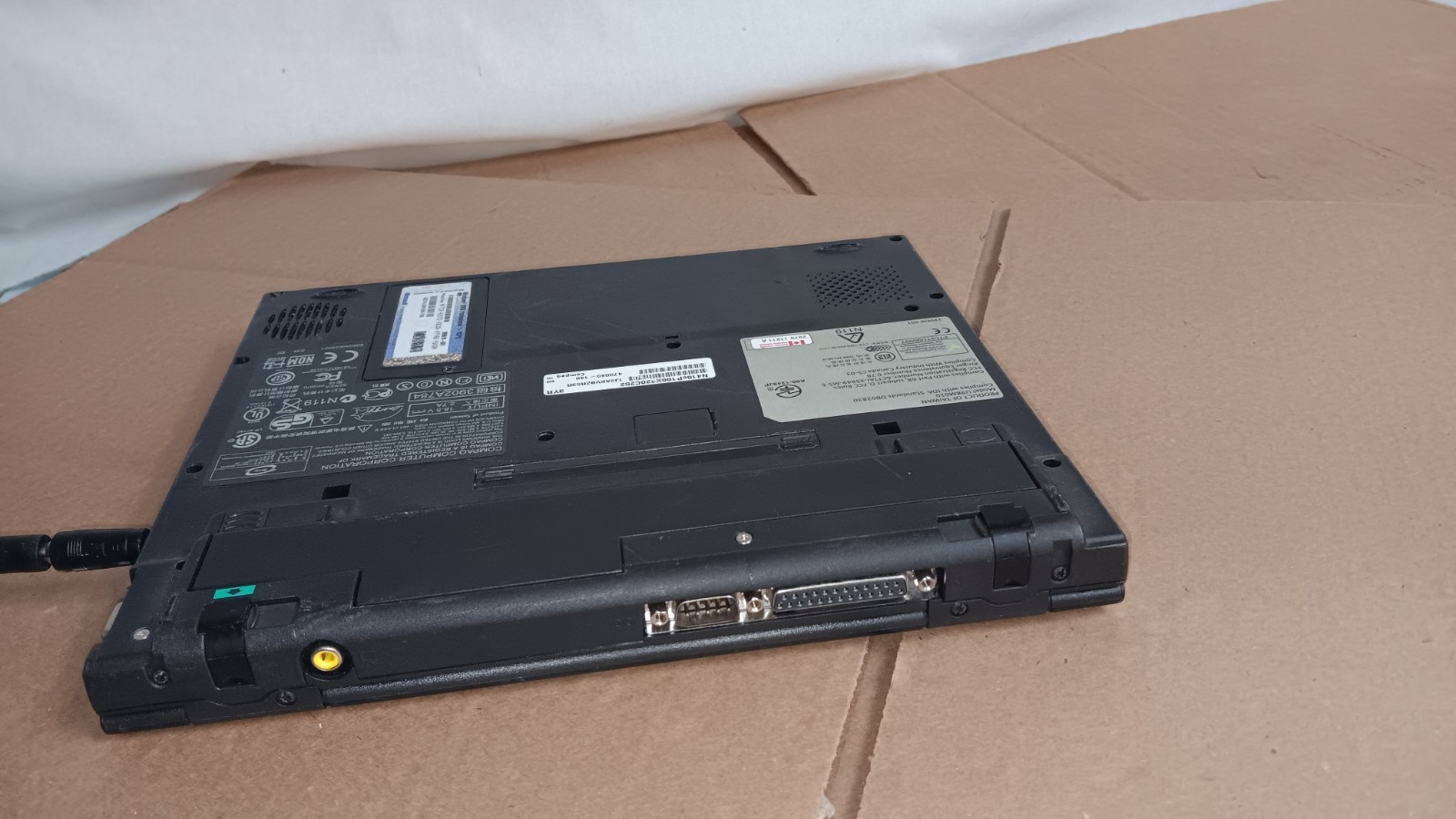 Vintage Compaq Evo N410c Retro Laptop Pentium III-M @ 1 GHz 12″ LCD Screen + AC