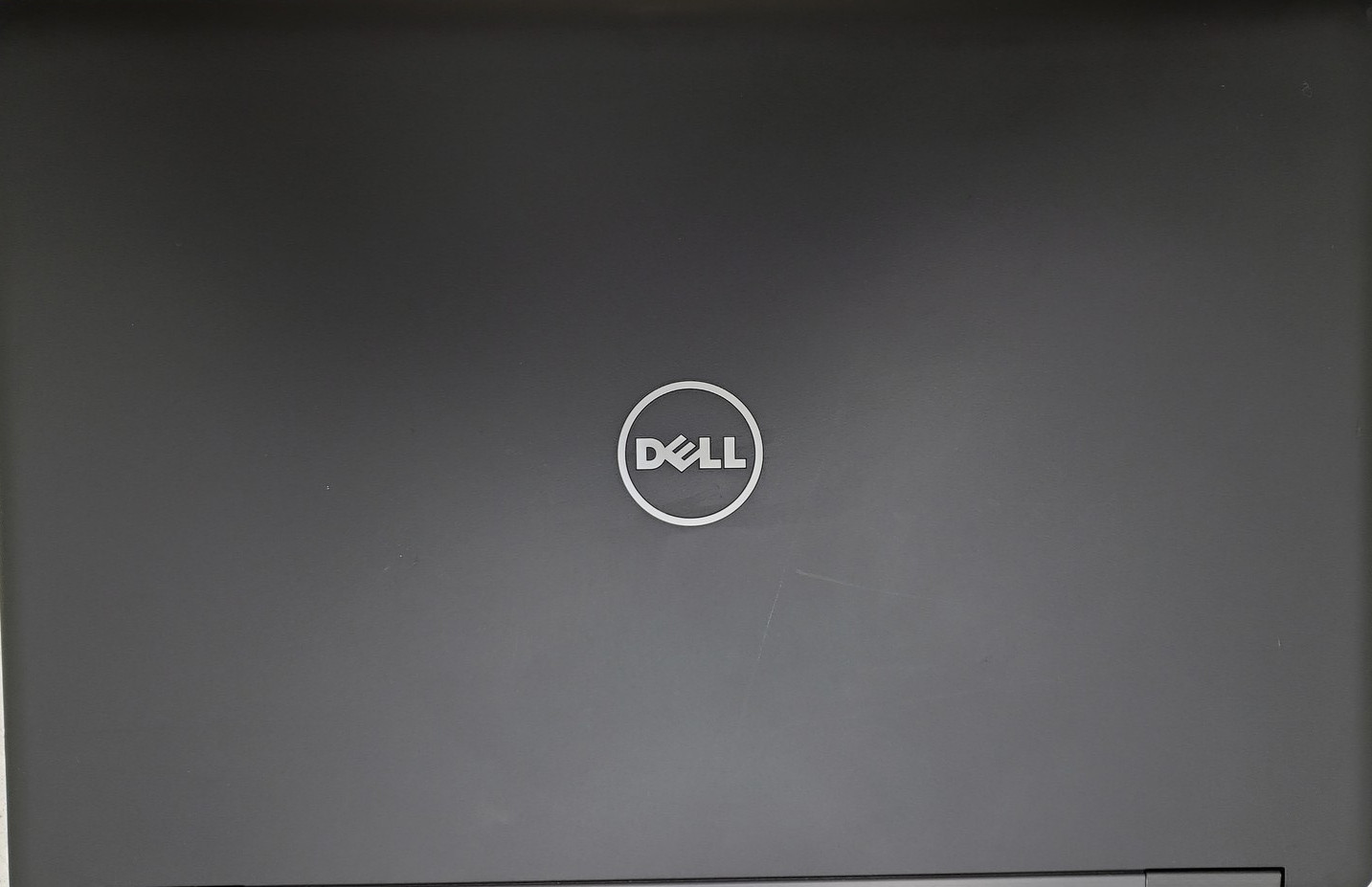 Dell Latitude 5580 Intel i5-7300U 8GB RAM 256GB SSD 15.6″ Win 11 Pro Laptop PC.