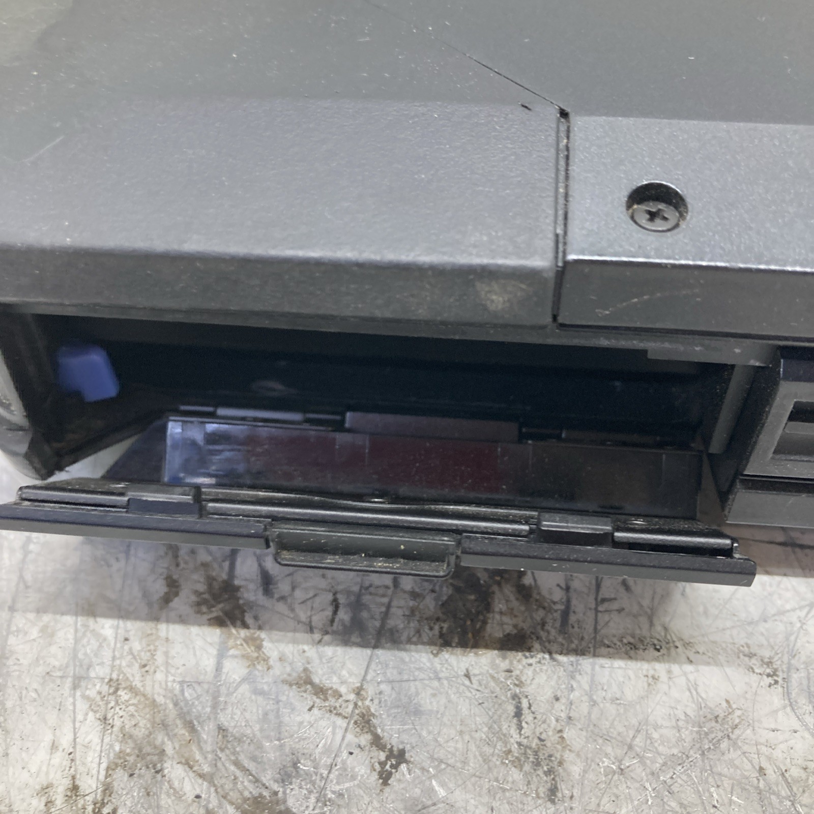 Dell Latitude 5414 Rugged Core i5-6300U 2.4GHz 8GB RAM NO SSD boot to BIOS