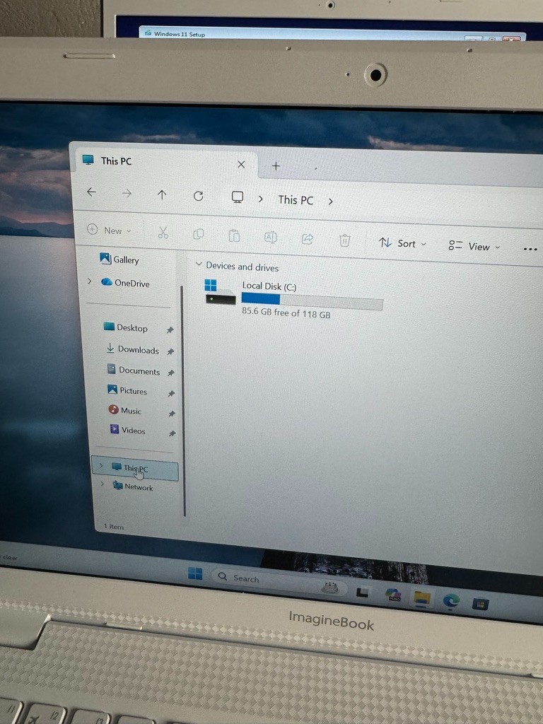 ASUS ImagineBook 14 MJ401TA m3-8100Y 4GB 120GB SSD Win11 Home