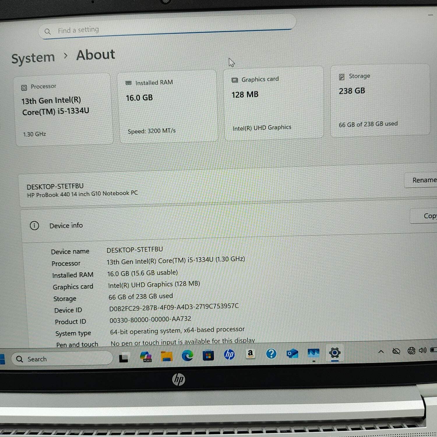 HP ProBook 440 G8 14″ i5-1135G7 2.4GHz 16GB RAM 512GB SSD