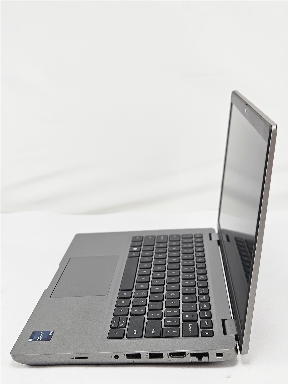 Dell Latitude 5431 Intel Iris Xe Graphics 14″ Intel Core i7-1270P 16GB 256GB SSD