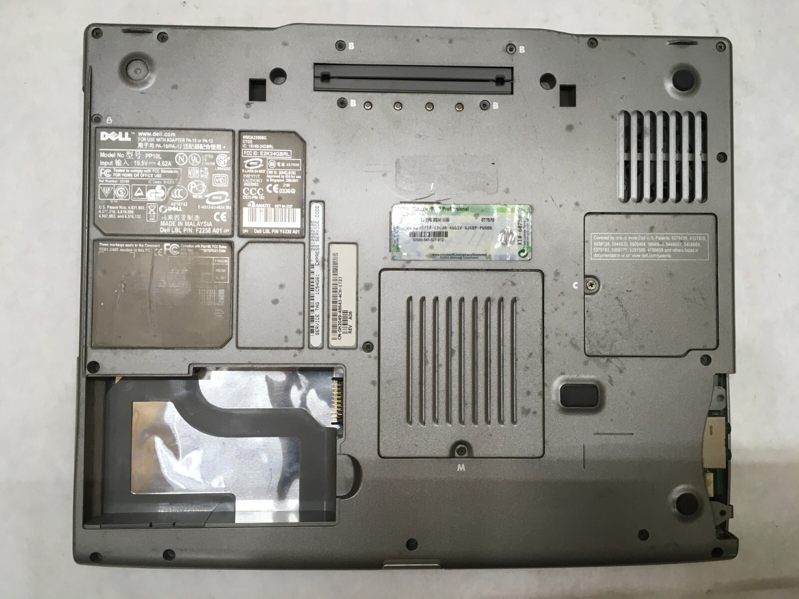 Dell Latitude D505 Pentium M 770 256 MB Ram No Storage Power Dead For Parts- FT