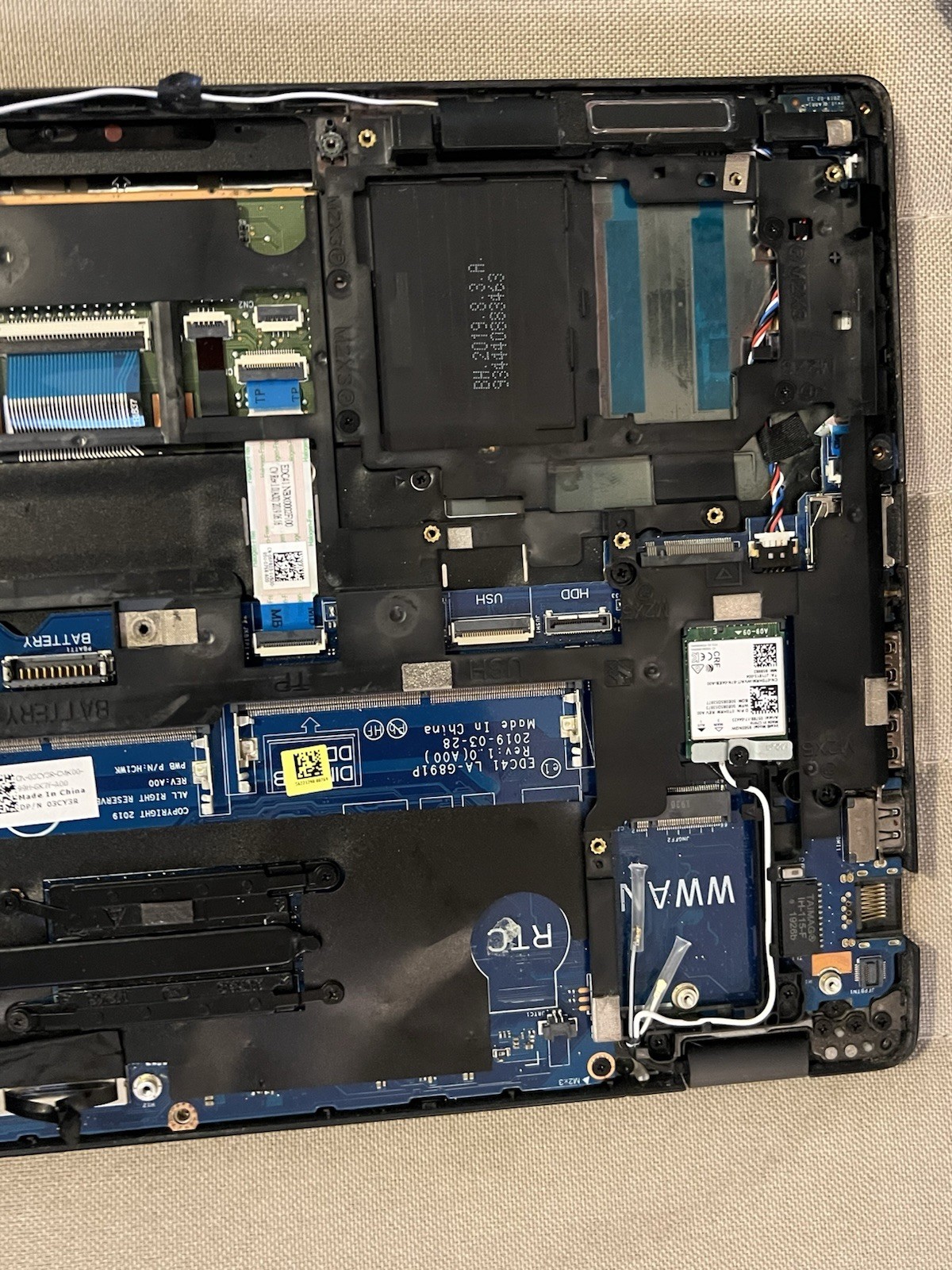 Dell Latitude 5400 14” Intel Core i5 8th Gen 1.60 GHz Intel UHD Read