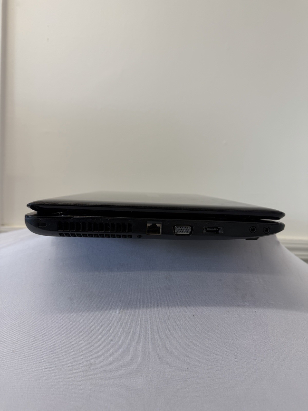 Toshiba Satellite L655-S5096 Laptop – Good Screen – Intel Pentium P6100-Read Des