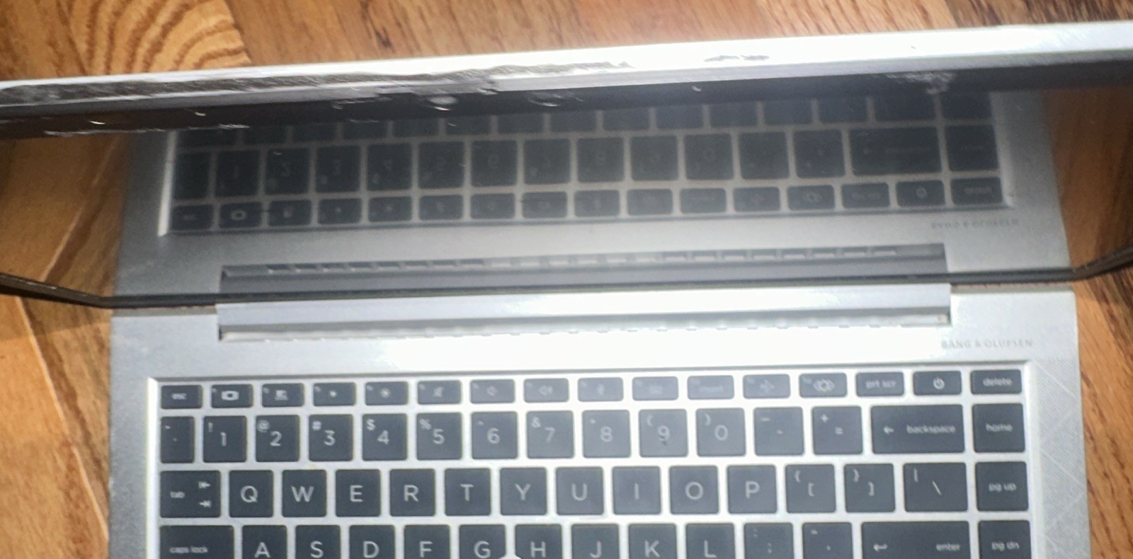 HP EliteBook 14″ Silver Laptop Intel Core, Backlit Keyboard and charger