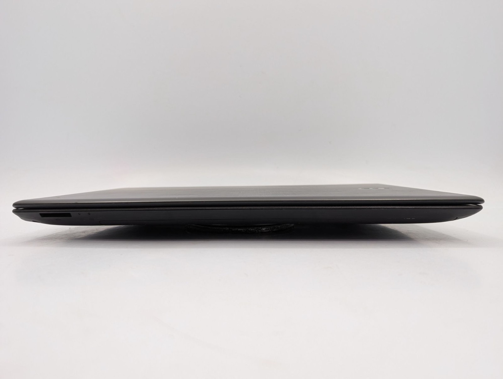 Acer Aspire E15 E5-575T-58WH 15.6″ Laptop i5-7200U No SSD Boots to BIOS Parts