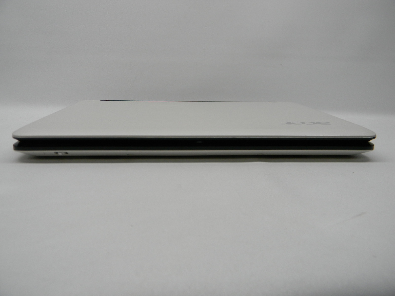 Acer Aspire One ZA3 White Laptop *Brand New Screen* 1.33GHz Intel 80GB HD #284