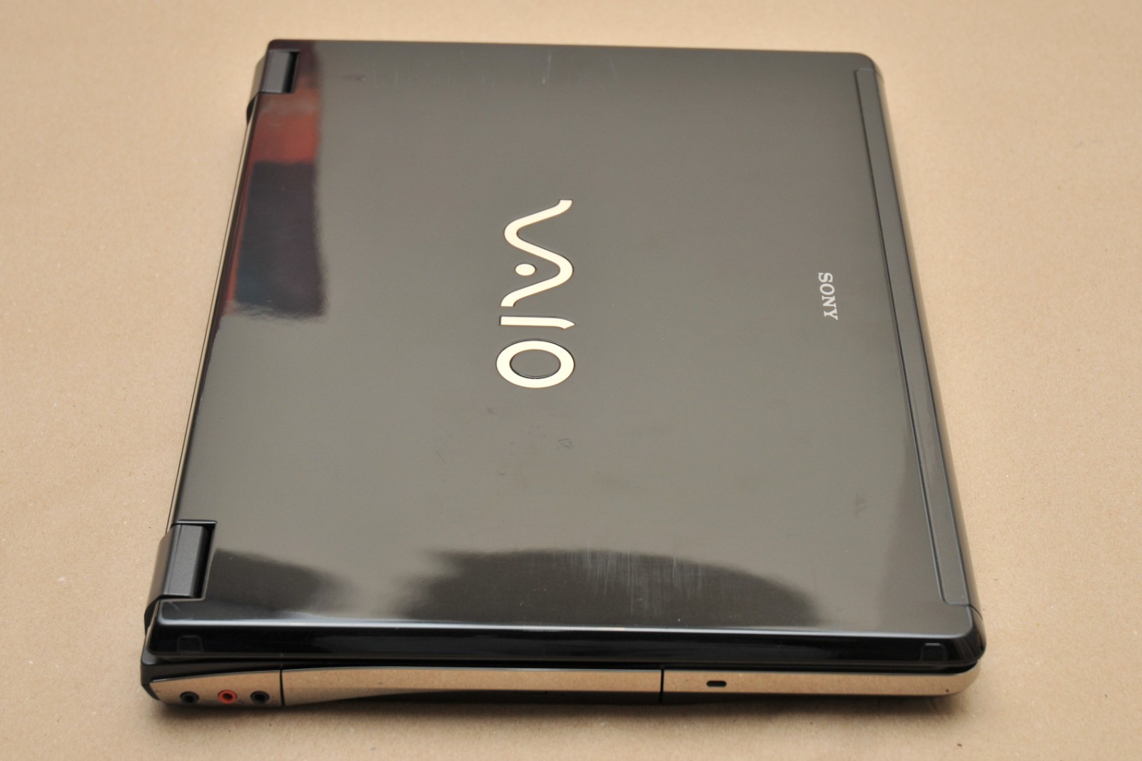 Sony VAIO VGN-AR190G CDuo T2500 GeForce Go 7600 128GB SSD 3GB RAM Windows Vista