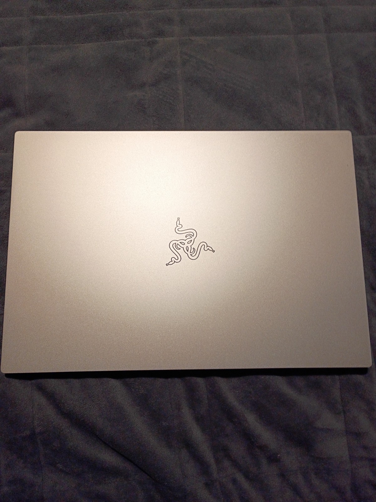 Razer Blade RZ09-0510TEM4-R3U1 16 16-inch Intel Core i9 i9-14900HX 32GB RAM 2TB