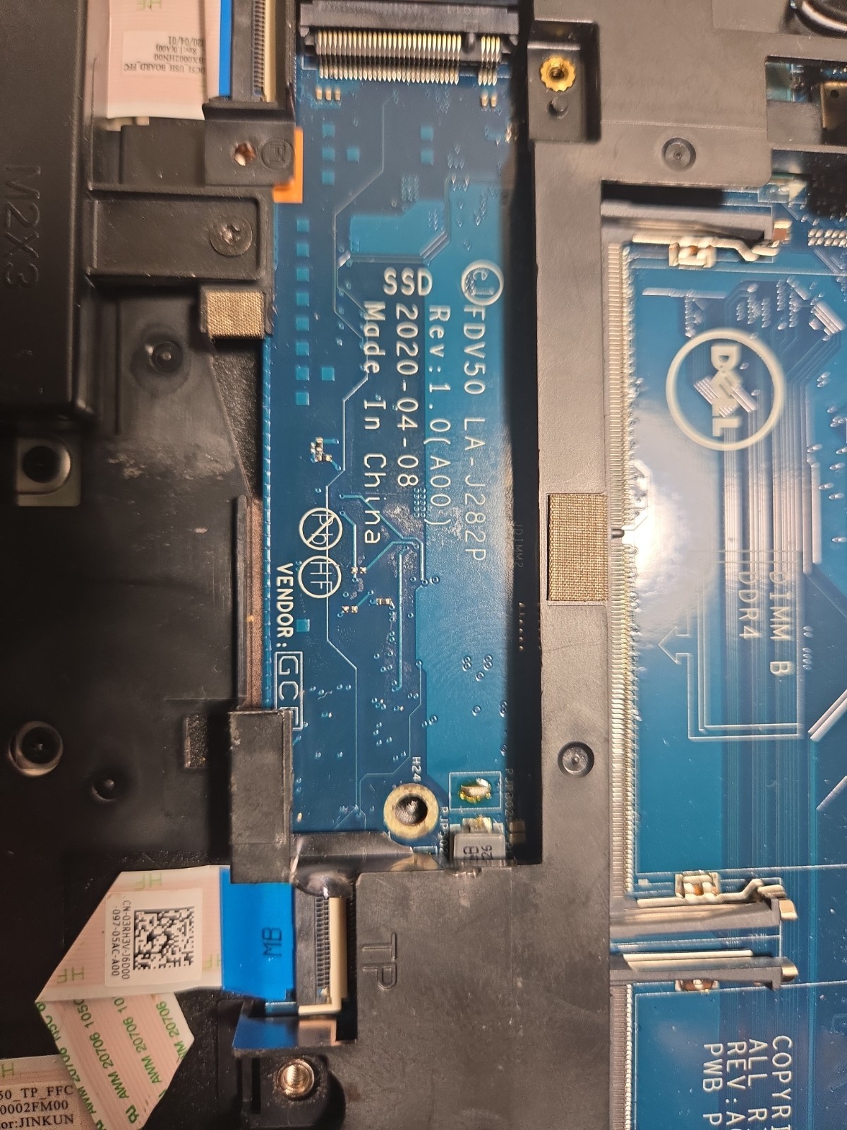 Dell 15,6″/ i5-10400H/ Camera/../ NO SSD, NO RAM, NO BATTERY, NO AC/ TESTED#16