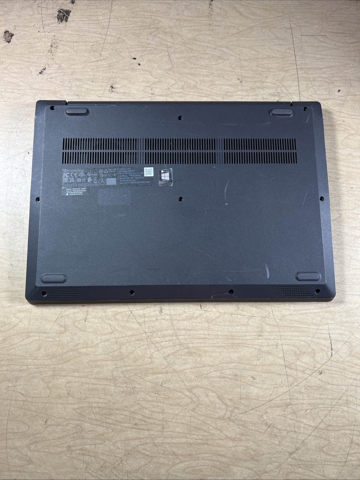 LENOVO V15-ADA AMD ATHLON GOLD 3150U 8GB RAM **NO HD/ NO CADDIE/ NO OS