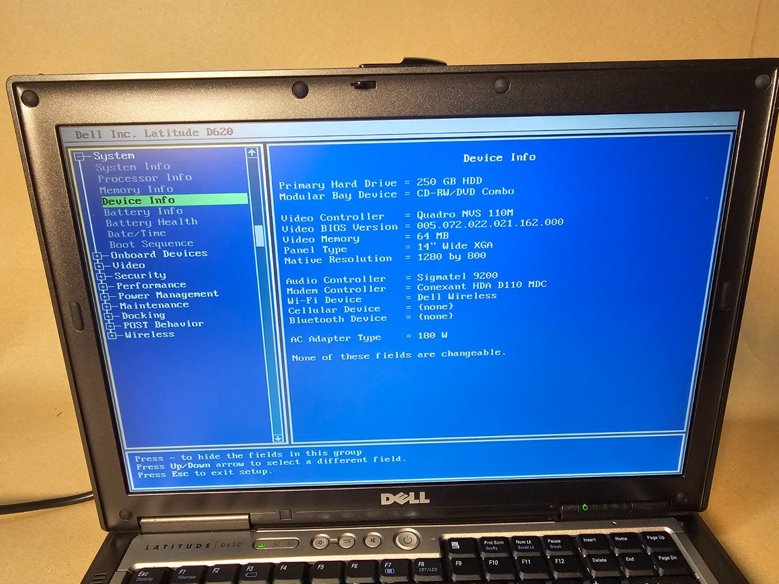 Vintage Dell Latitude D620 14.1″ Core Duo 2GHz 2GB DDR2 250GB SSD No OS