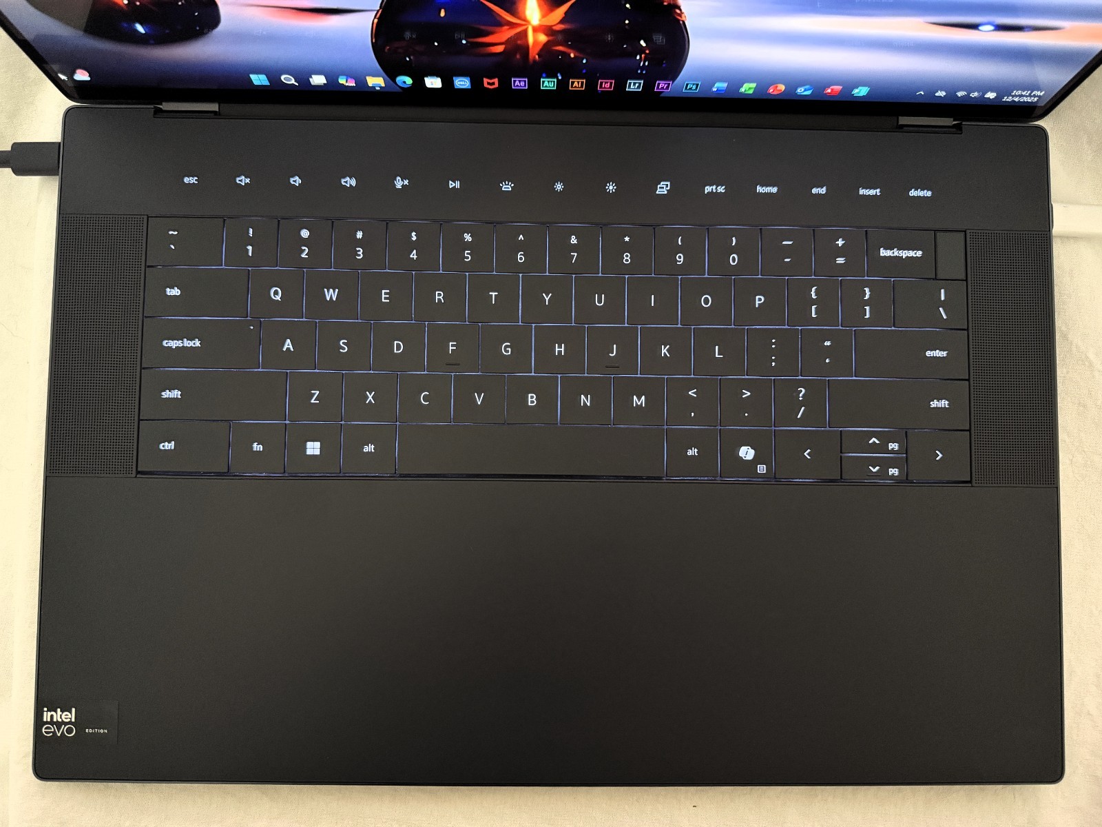 Dell XPS 16 – 9640 OLED ✔Ultra 7 155H ✔2TB SSD ✔64GB ✔RTX 4070 8GB ✔ A++