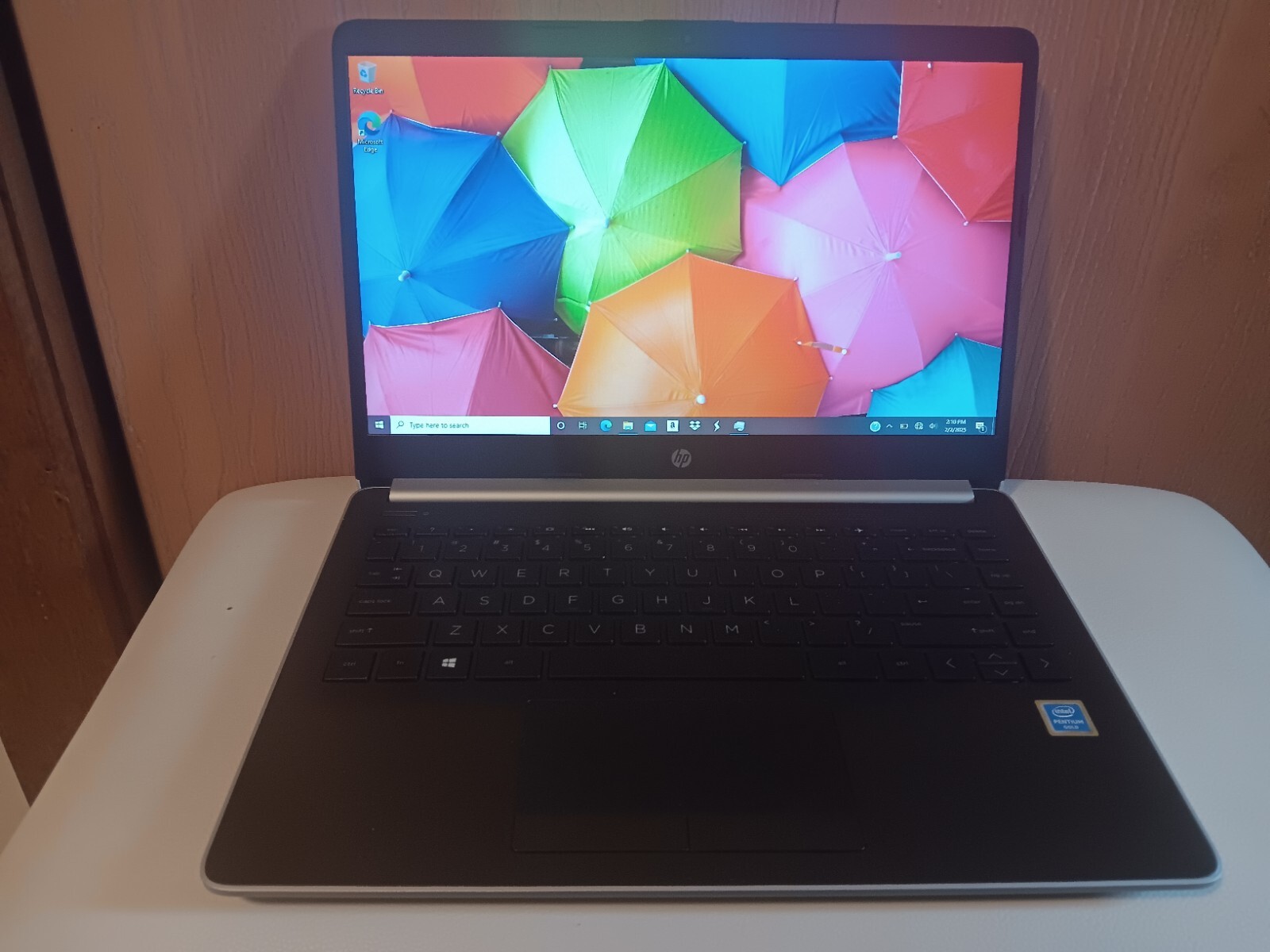 HP Silver 14″ Pentium Gold 5405U @ 2.3Ghz Laptop 4GB Ram UHD 610 Graphics 1GB