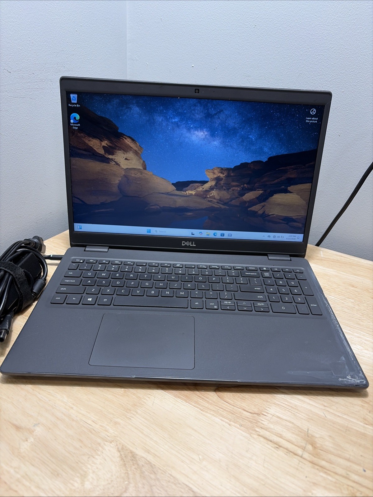 Dell Latitude 3510 15″ Core i5-10210u 1.60GHz 8GB 256GB SSD WCam Win 11 Pro