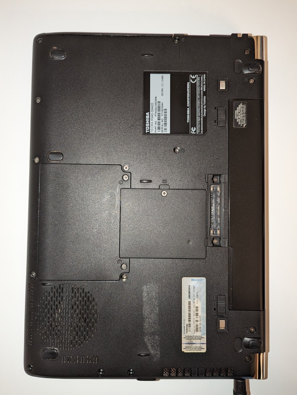 TOSHIBA TECRA R940v3320i5-3320 260GHz 4GB RAM 300HDD WEBCAM BIOS TESTED