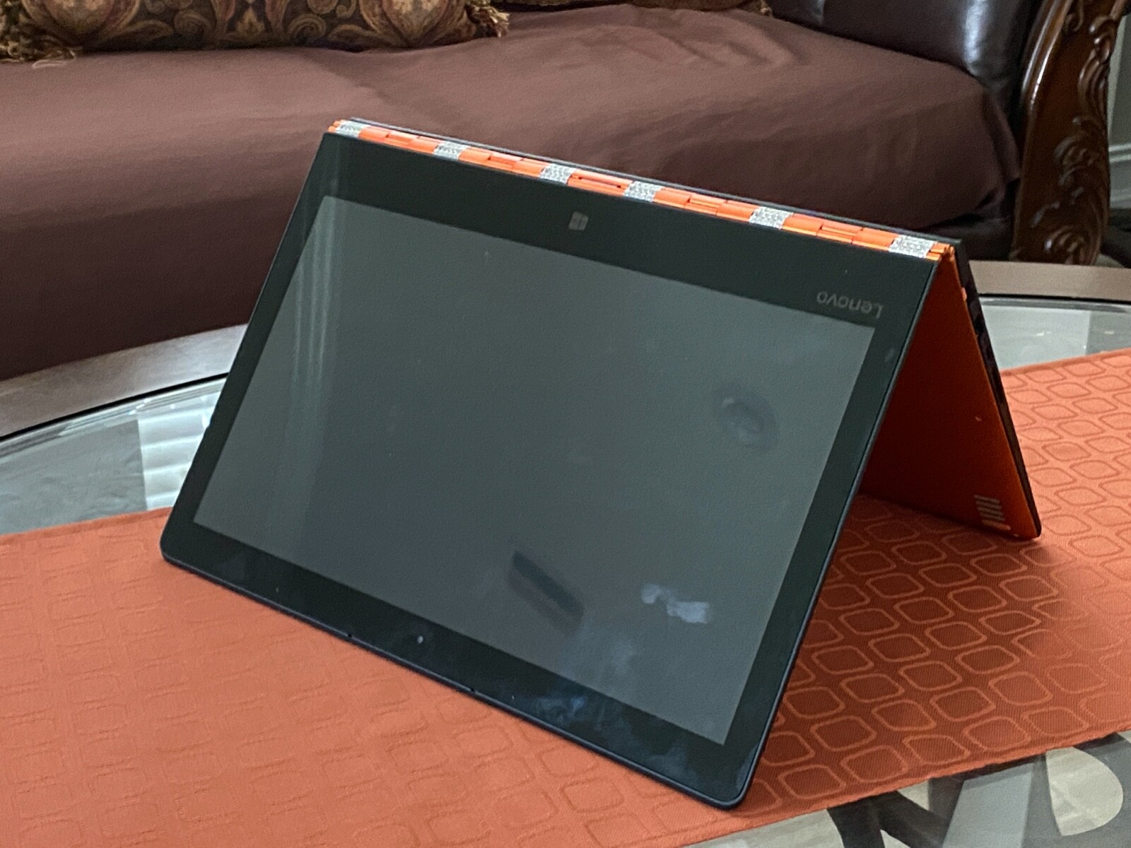 Lenovo Yoga 900 – 13′ Touch, Clementine Orange i7, 2.5GHz, 8GB Ram, 512GB SSD