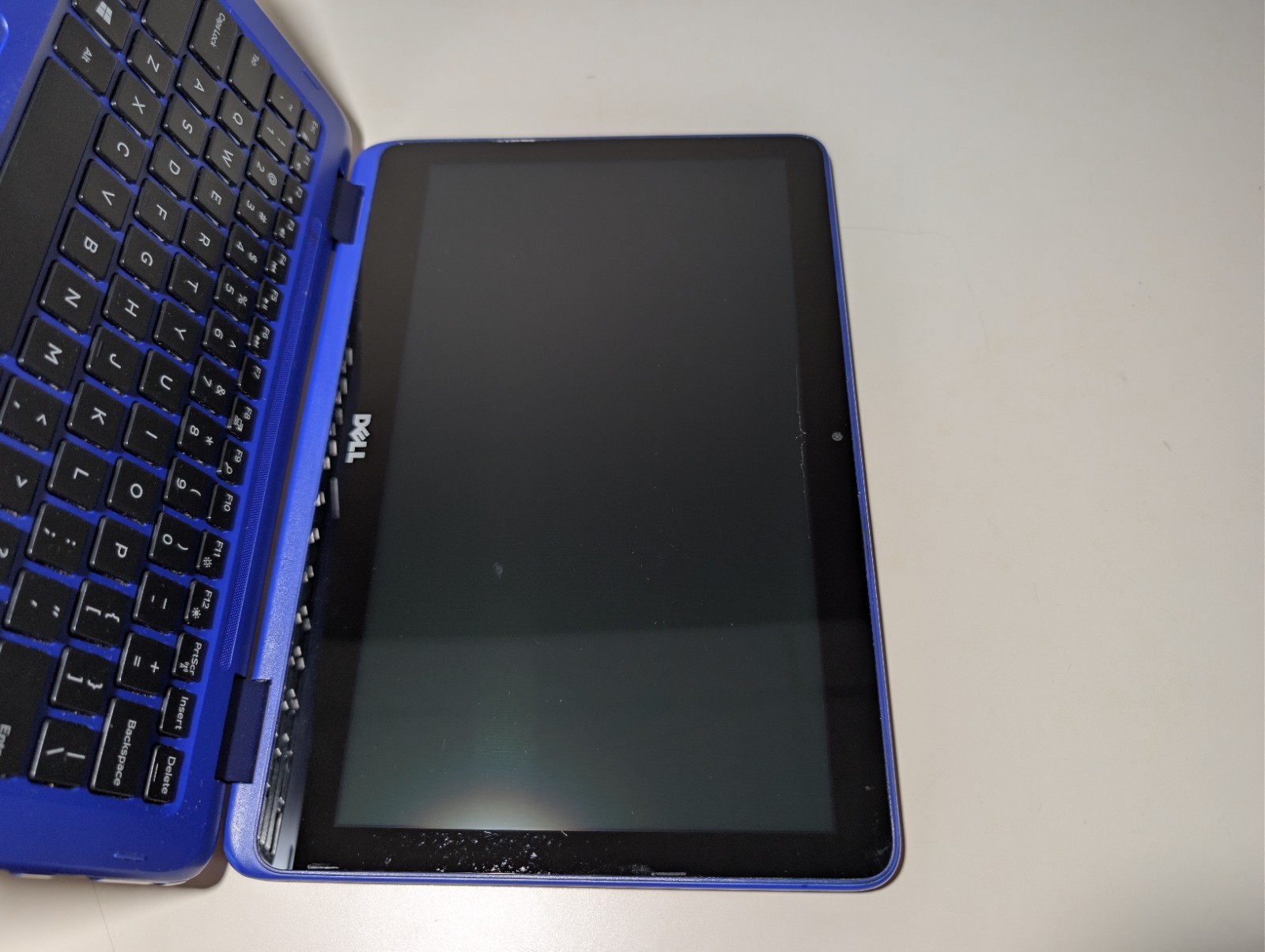 DELL INSPIRON 11 3168 2-in-1 | PENTIUM N3710 8GB RAM 128GB SSD | BLUE