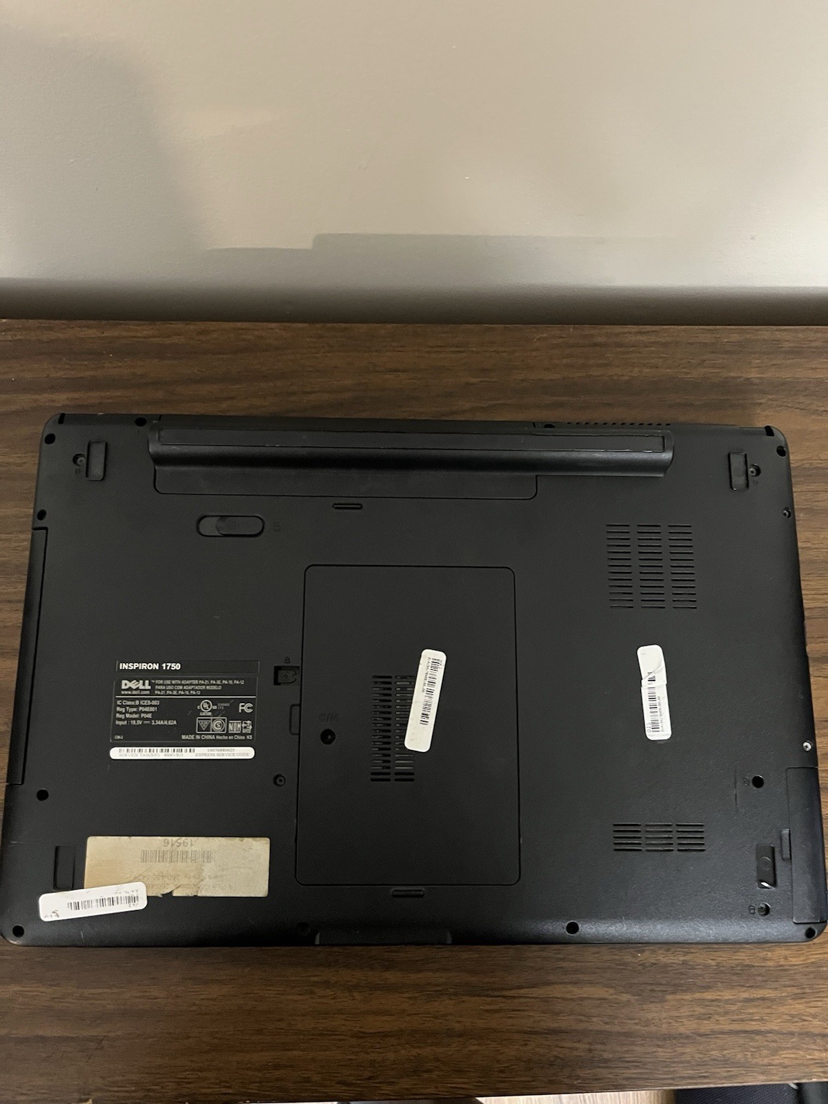 Dell Inspiron 1750 17.3” Laptop Boots Windows Parts/Repair w/Charger