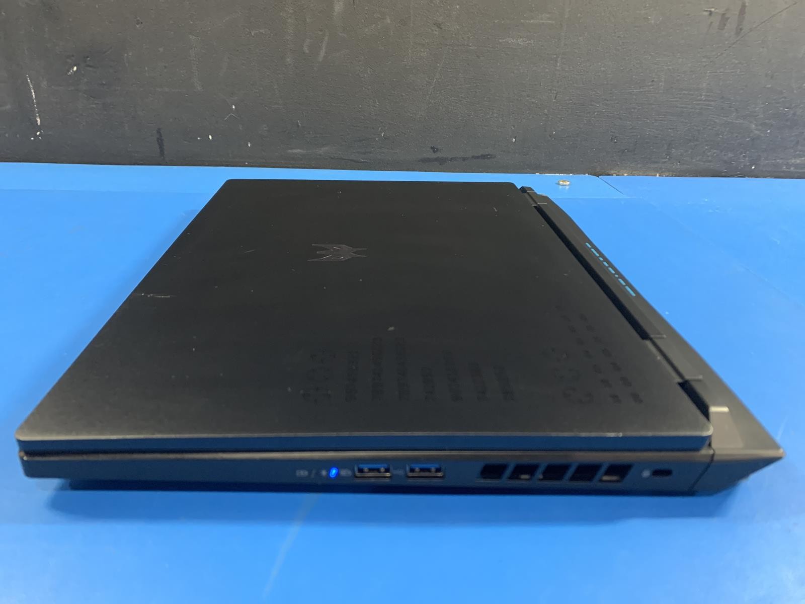 Acer Predator Helios Neo 16 Core i7 13650HX 2.80GHz 32GB 1TB NO OS PHN16-71-76H5