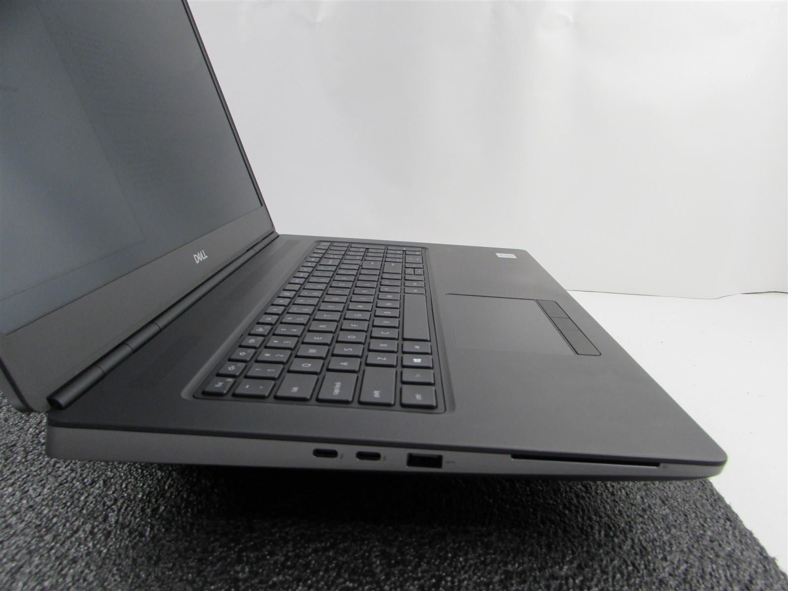 DELL PRECISION 7750 FHD CORE I7-10875H 512GB SSD 64GB RAM NVIDIA RTX 4000 WIN 11