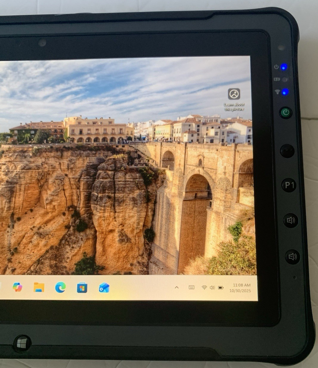 GETAC F110 G5 Tablet 11.6″ i7-8565U 1.80GHZ 16GB RAM 256GB GPS LTE Win 11 Strap