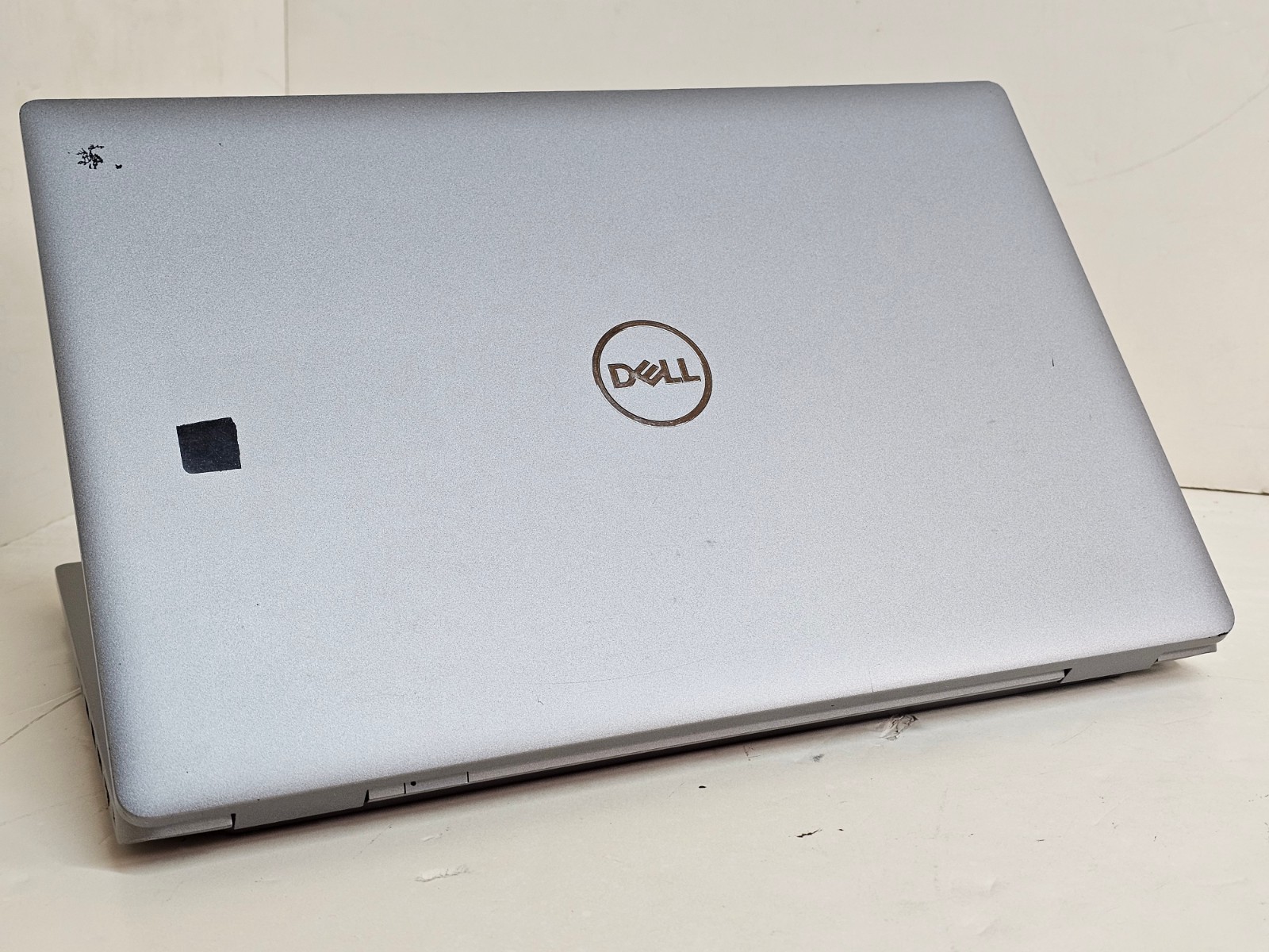 Dell Latitude 5520 Laptop – 2.6 GHz i5-1145G7 16GB 512GB 15.6″ Touchscreen SP35