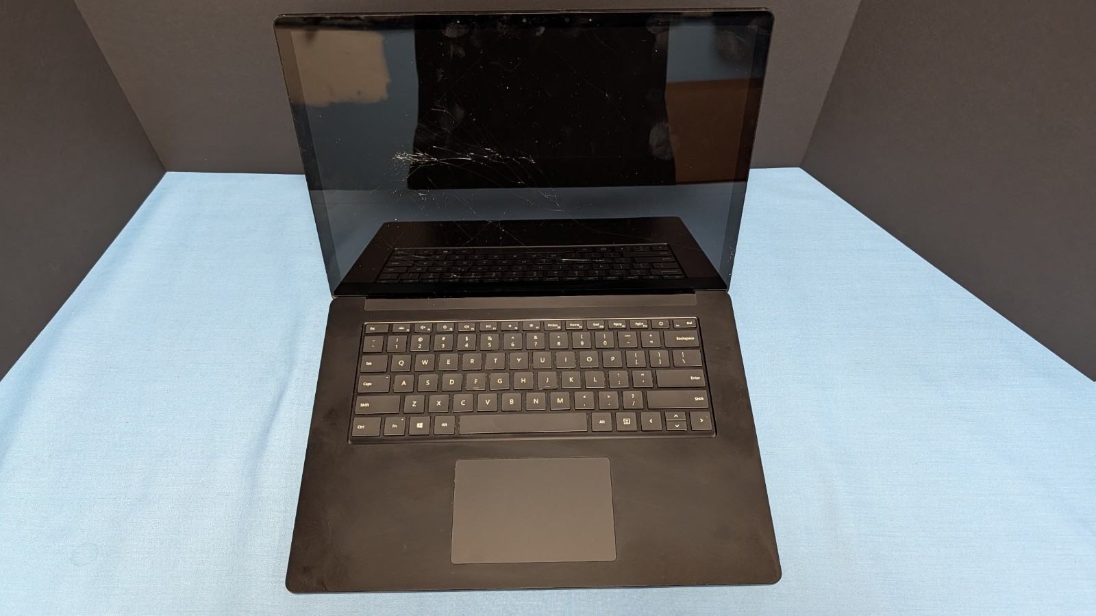 MICROSOFT SURFACE LAPTOP 4 – INTEL i7-1065G7 16GB RAM NO HDD – NO POWER READ!