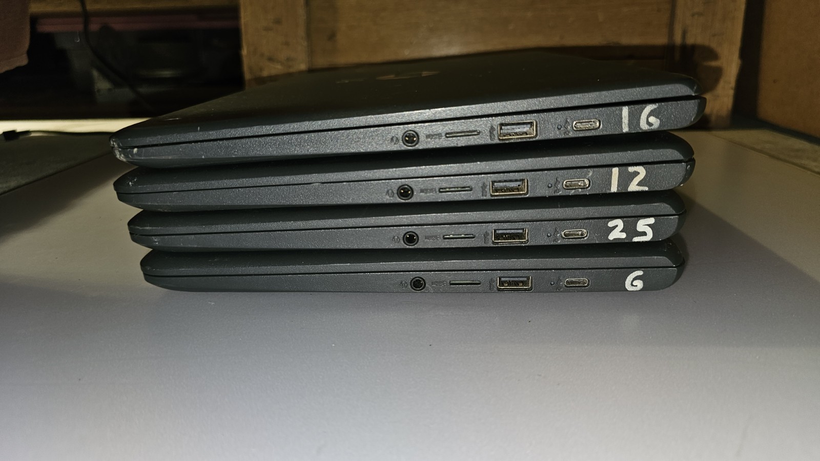 Lot of 10 HP Chromebook 14 G5 14″ 16GB Intel Celeron N3350 1.1GHz 4GB Laptop