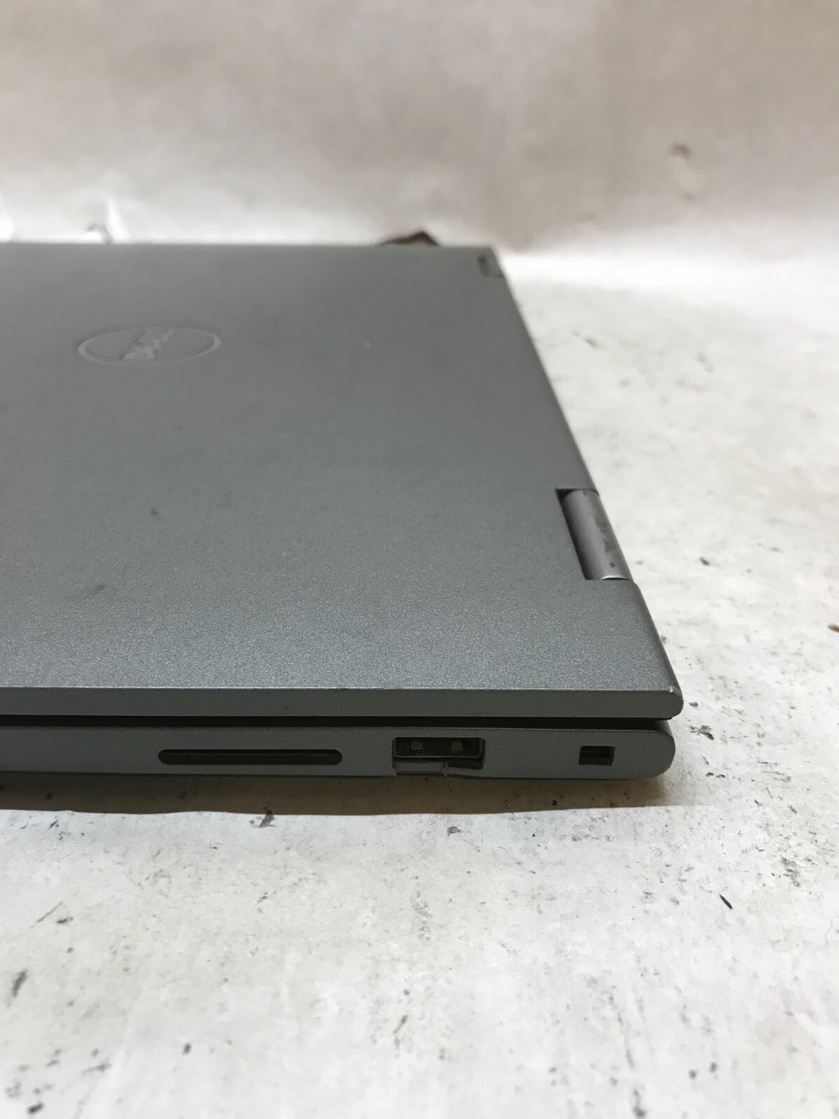 Dell Inspiron 13-5368 13″ Intel i5-6200U 4GB RAM NO HDD/OS Cracked For Parts -DW