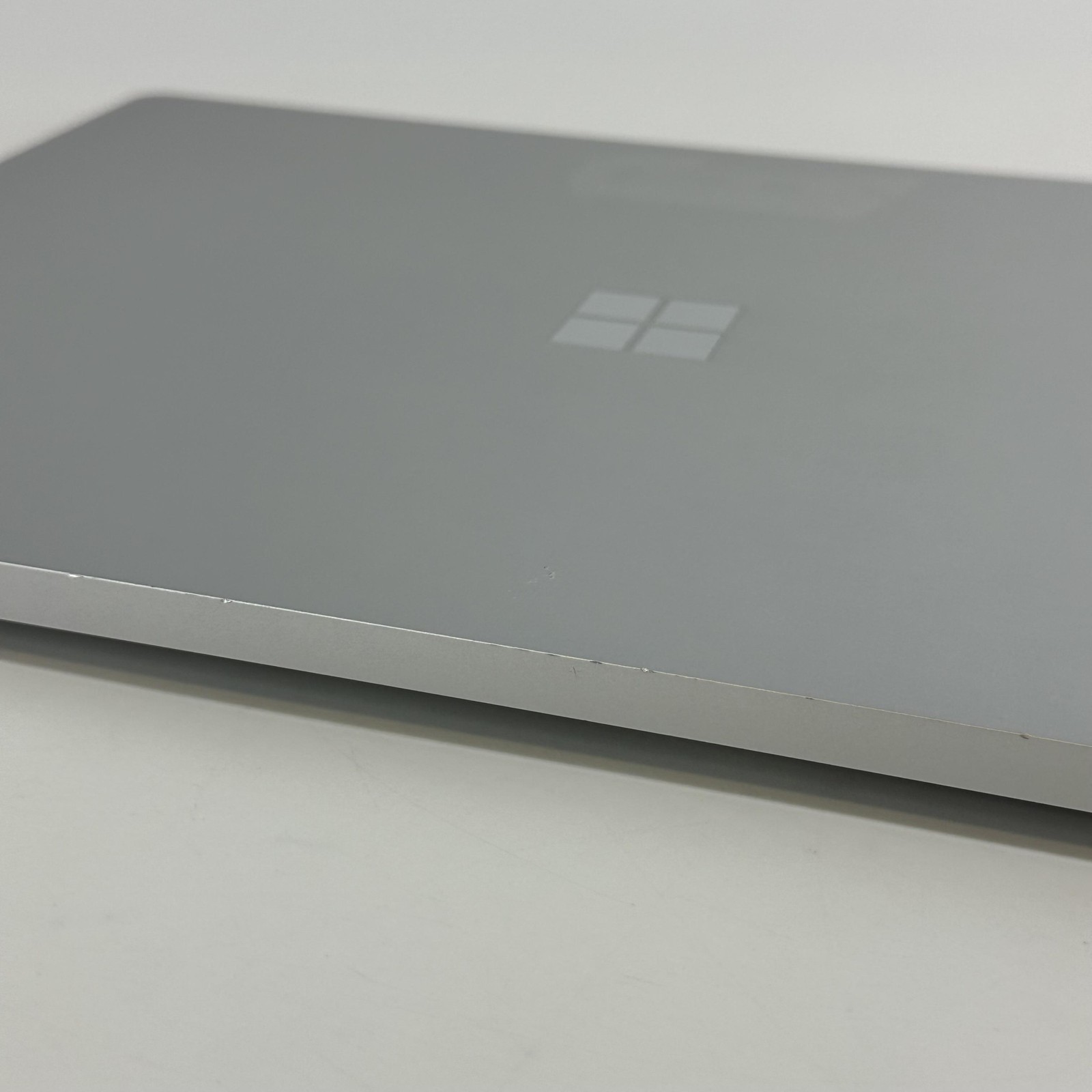 Microsoft Surface Laptop 4 15 QHD+ TOUCH i7-1185G7 3.00GHz 16GB 512GB Very Good