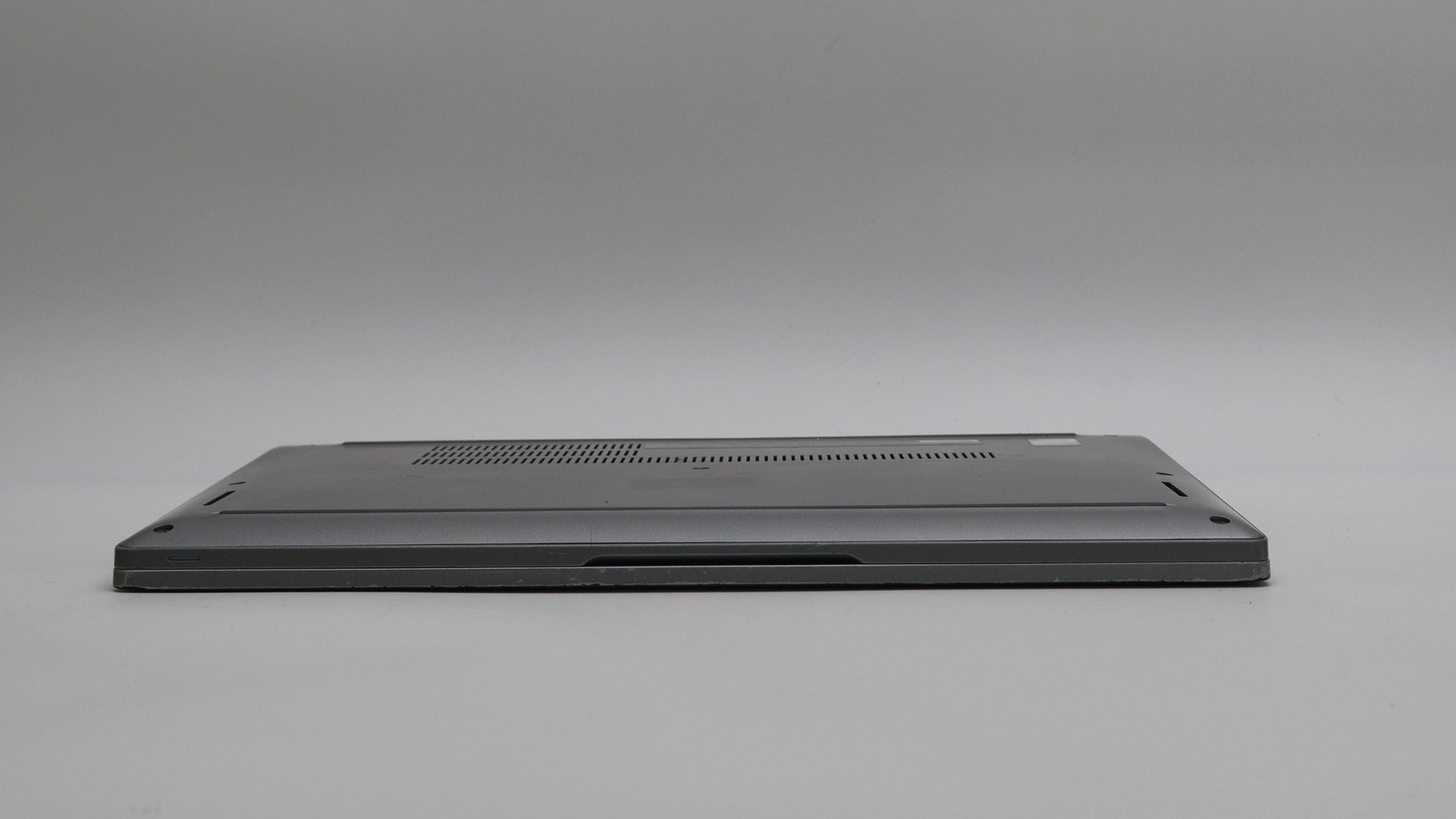 Dell Latitude 5330 13″ i7-1265u 16GB 512GB – Very Good
