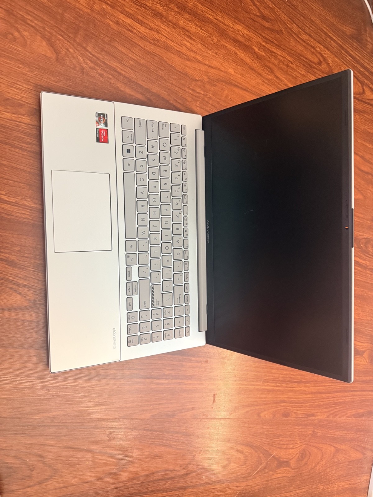 ASUS VivoBook Go, 15″ FHD, R5 40, 8GB RAM, 512GB SSD, Win 11 Home