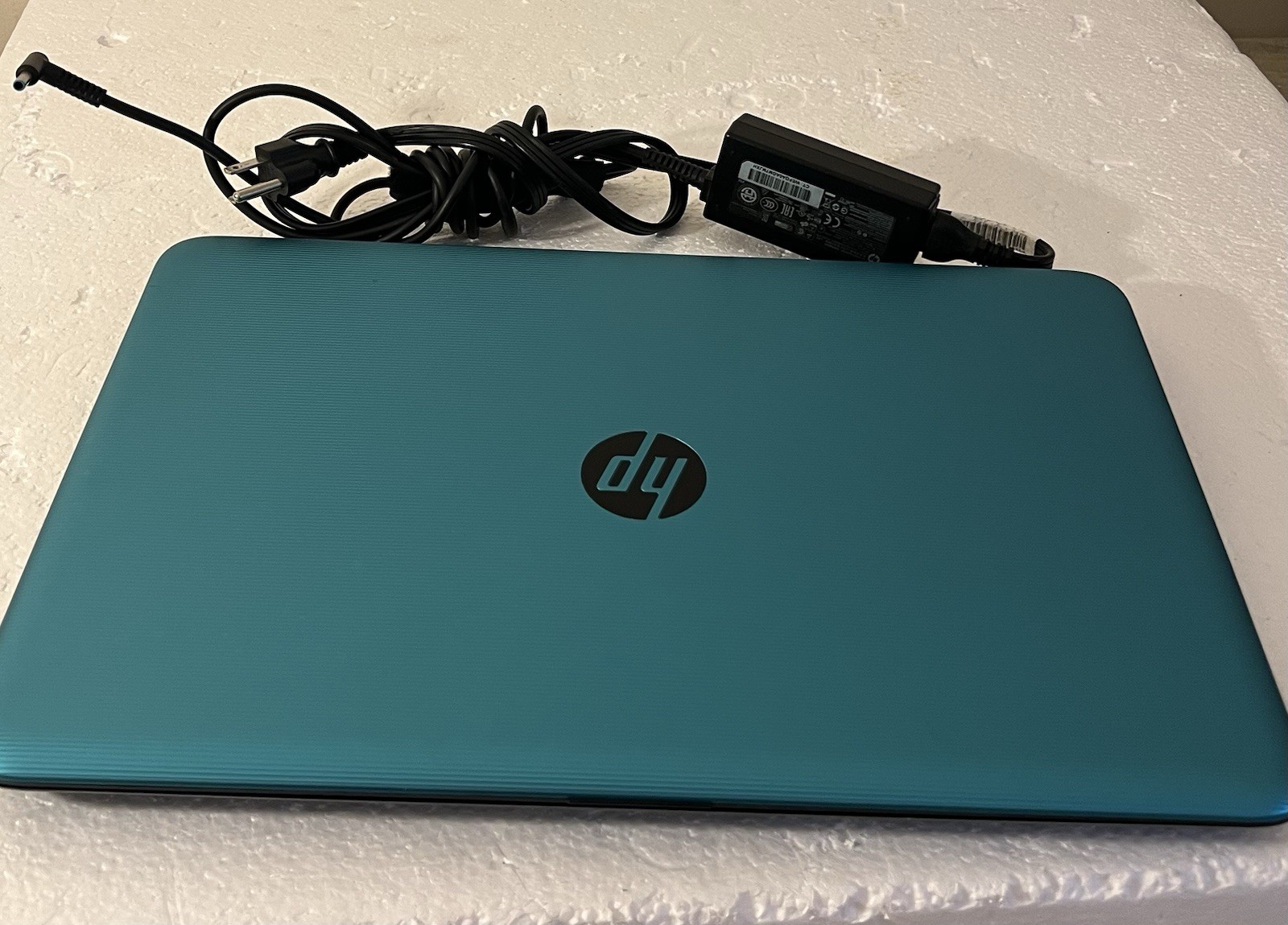 HP Note Book (15.6”) Windows 10 Laptop 4GB 500HD Does Not Hold Charge .slow