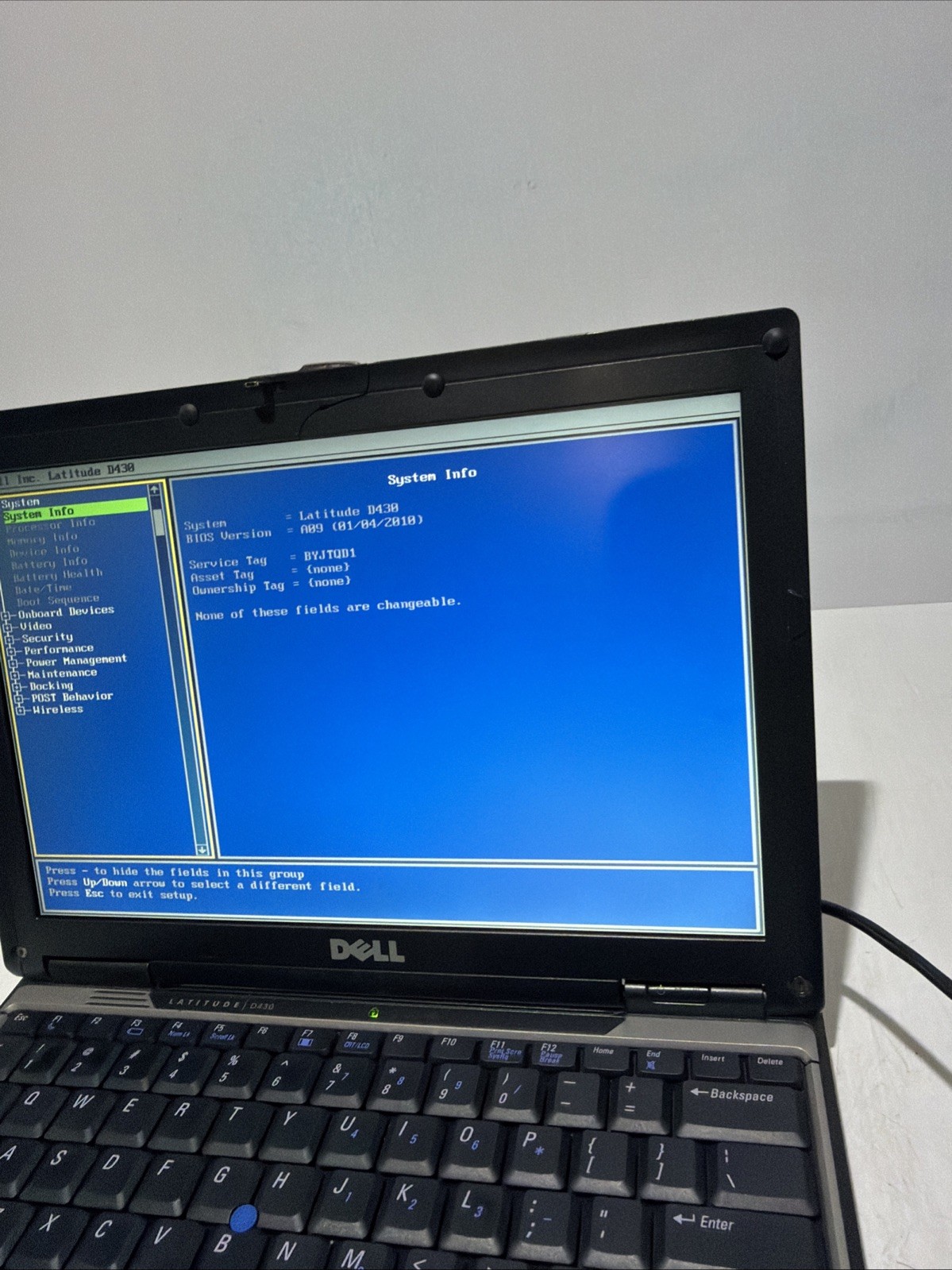 Dell Latitude D430 12″ Laptop Core 2 Duo 2gb Ram No Drives Boots Bios NO P/S