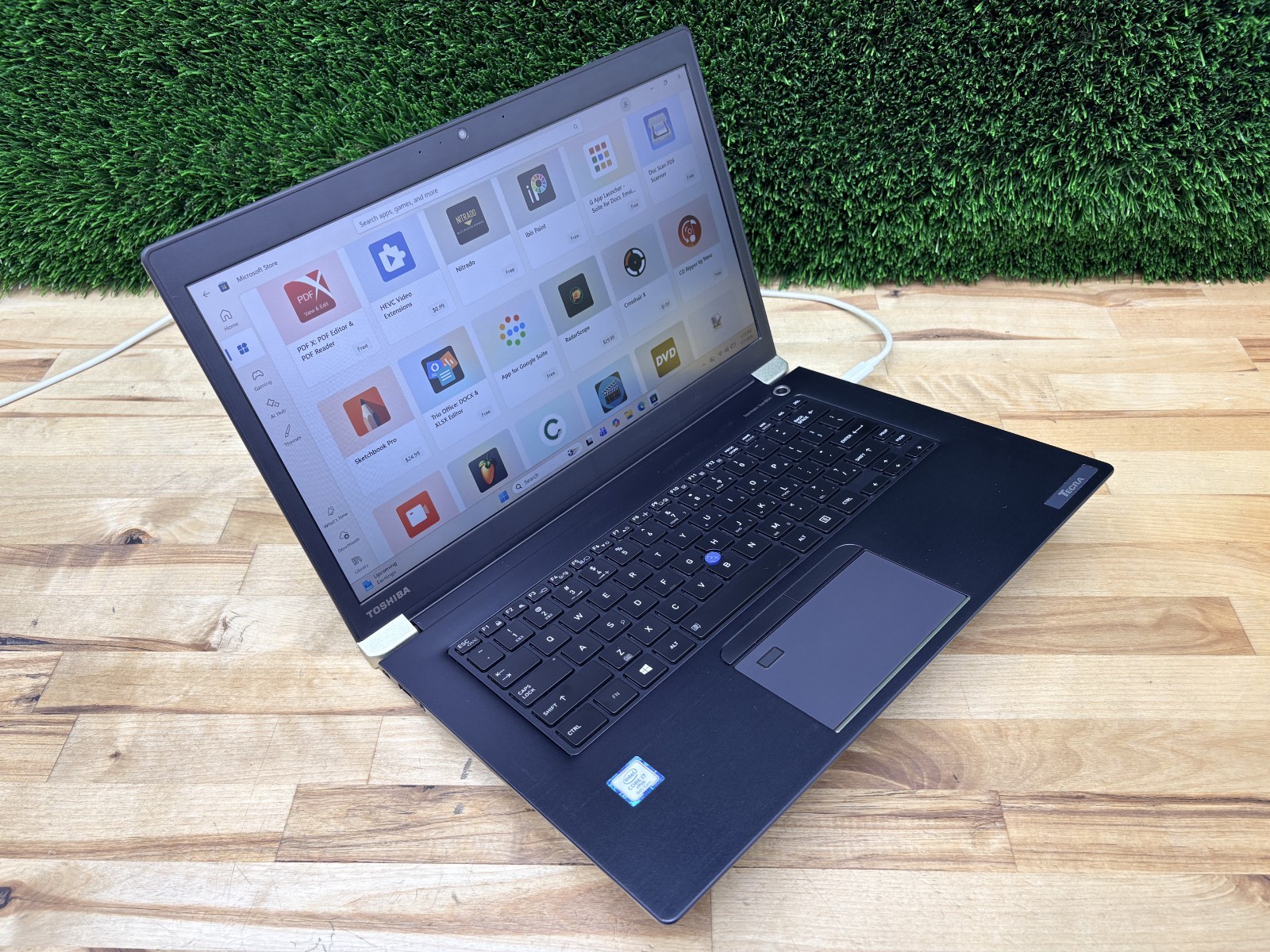 Toshiba DynaBook Tecra X40-E Intel i7-8th Gen 1.90GHz 16GB RAM 256GB SSD Win11P*
