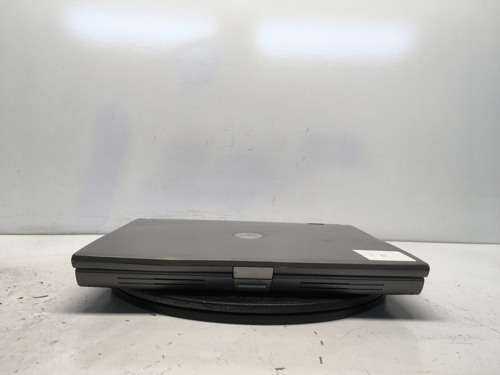 Dell Latitude D600 Intel Pentium M 1.6GHz 1280 MB NO HDD No Batt